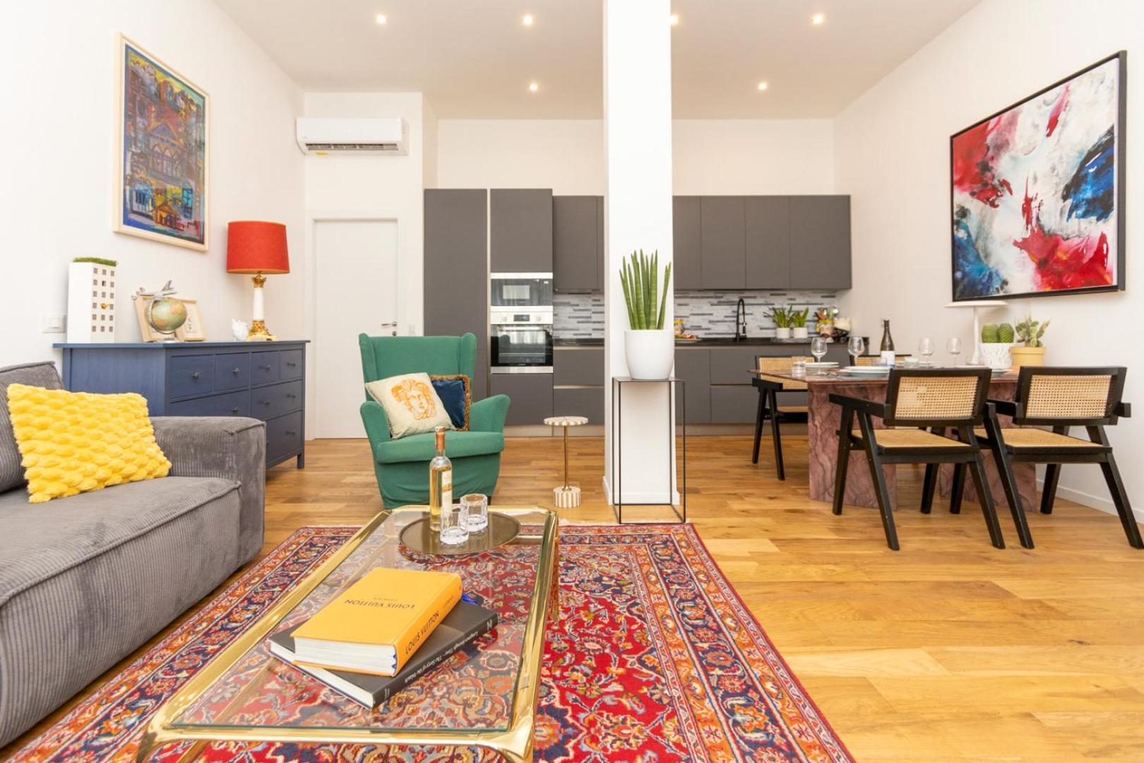 Loft Luxury Design- With 2 Bedrooms -wifi Ultra-5min Metro Leilighet