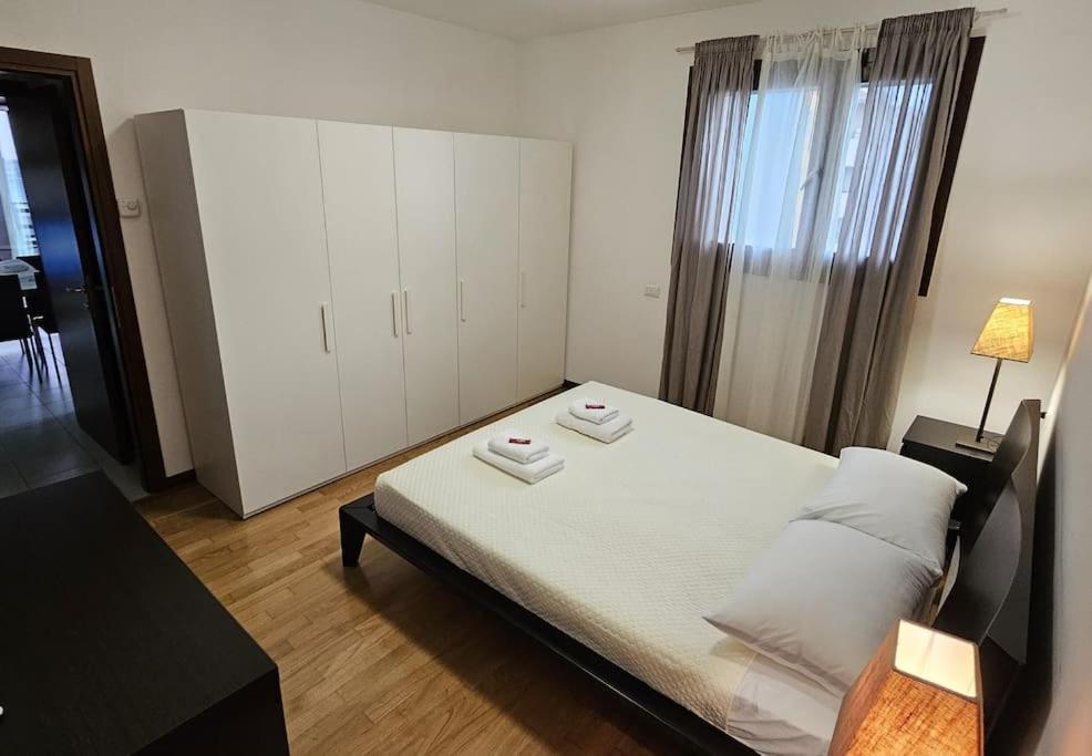 Appartamento 13th Floor, Garage Gratis, Metro M5 A 200mt, Giardino Giochi, Bicocca Milano
