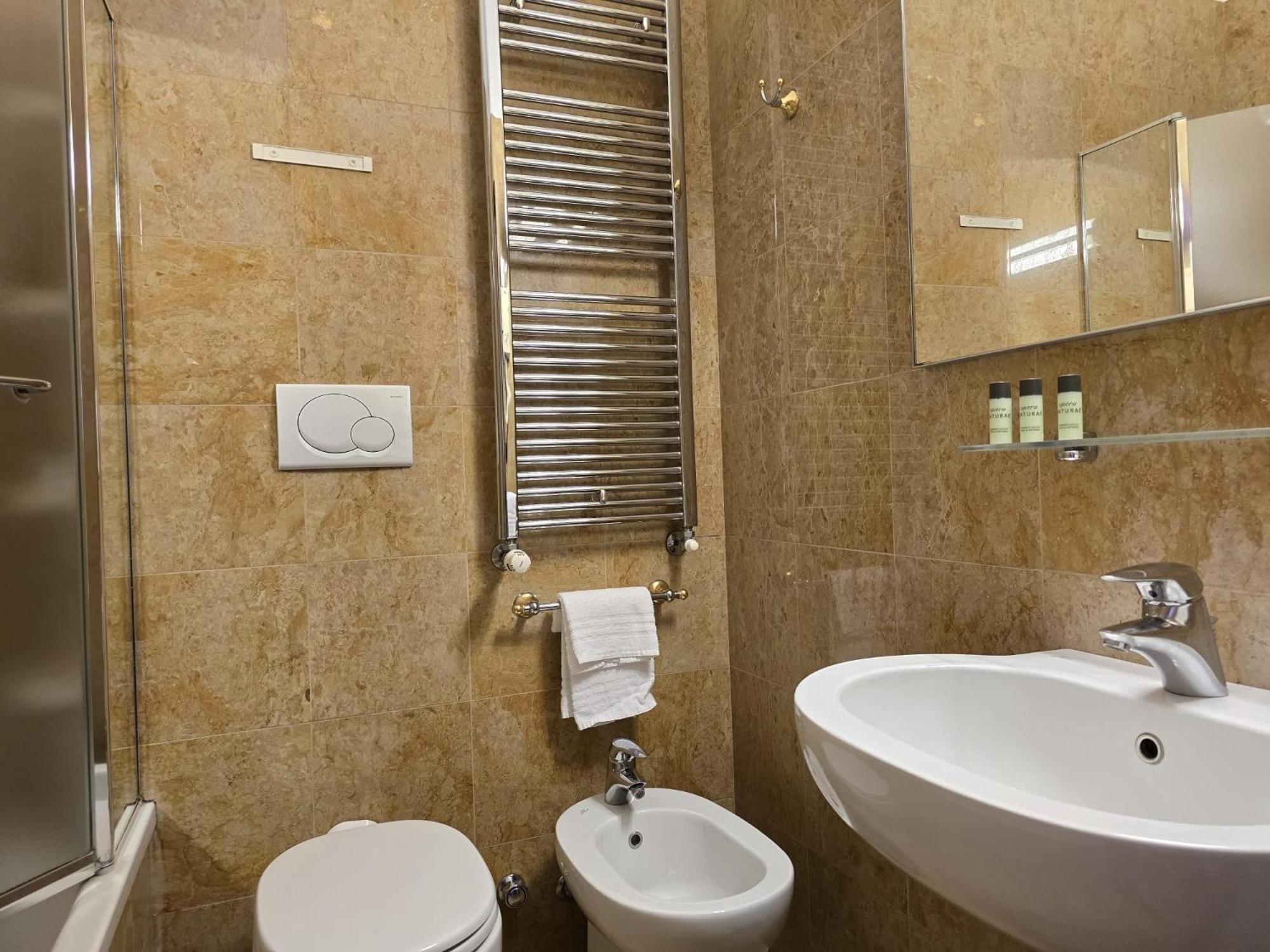 Mokinba Sant'ambroeus Hotel Milan