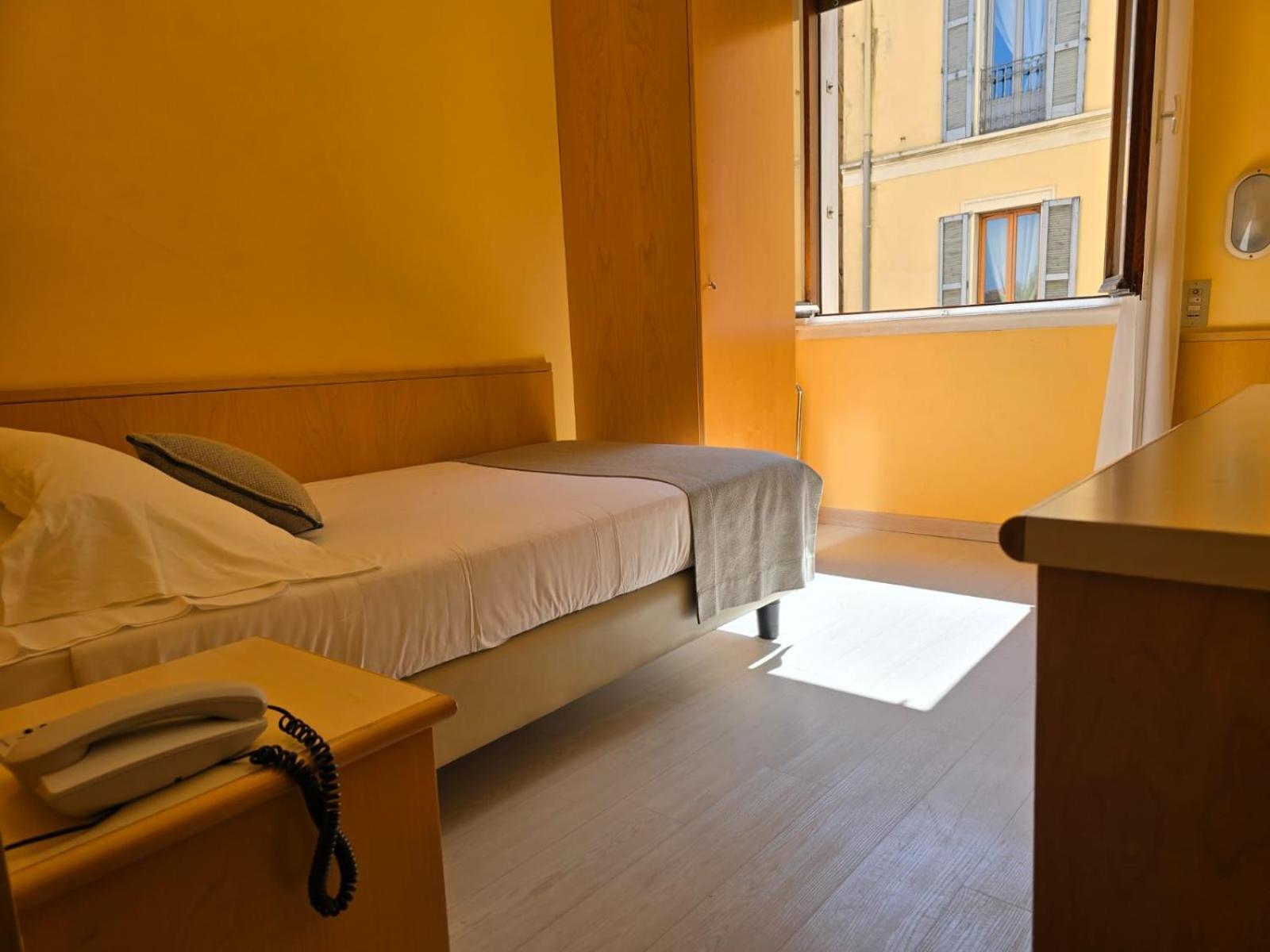 Mokinba Sant'ambroeus Hotel Milan