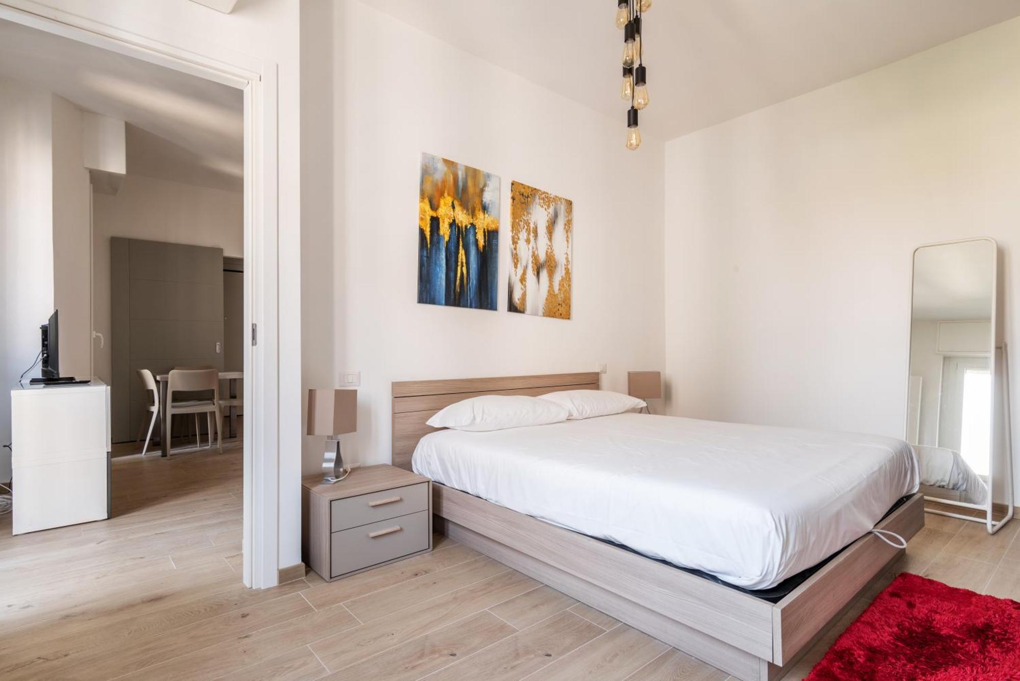 Bilocale A Pochi Passi Da Loreto Apartment