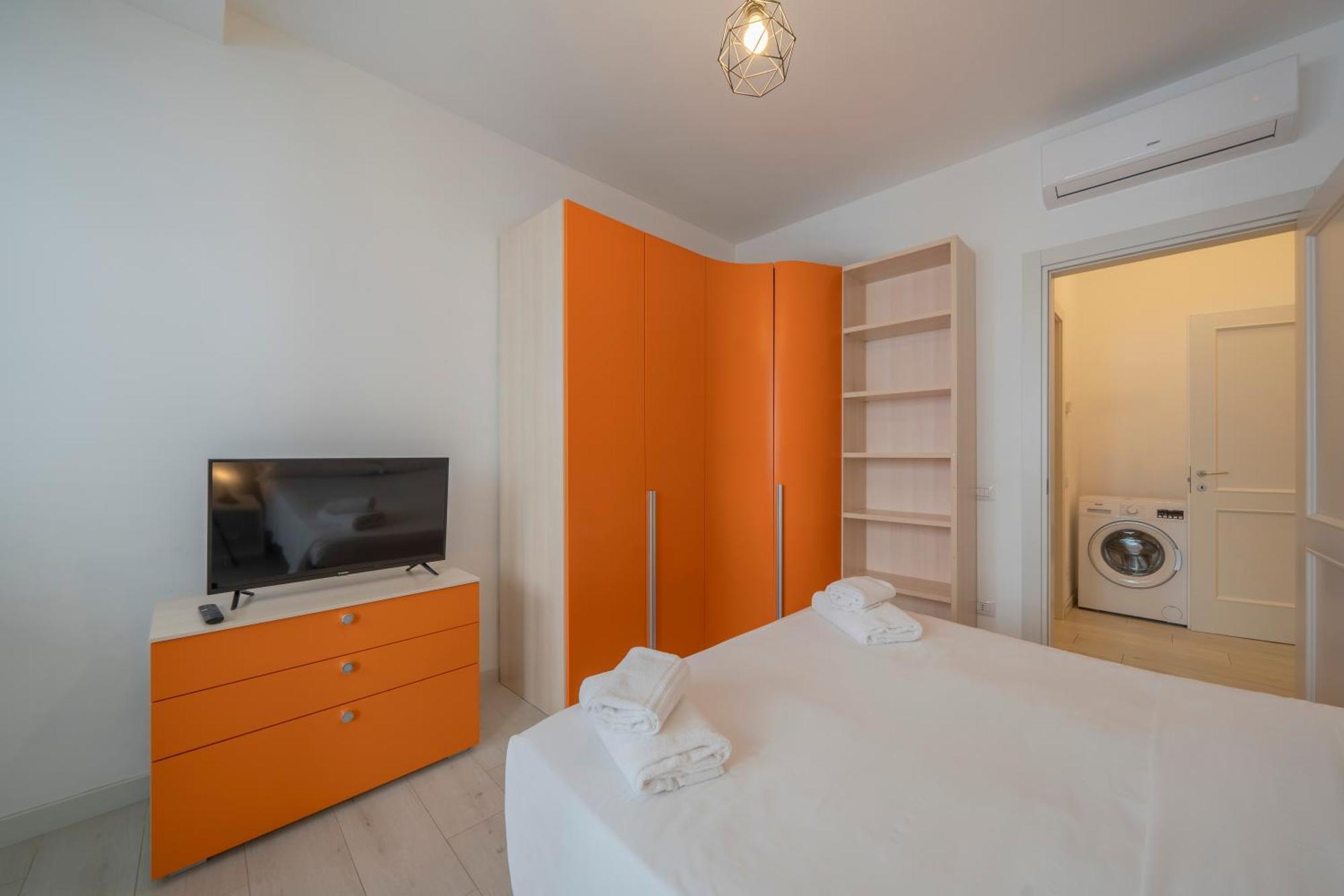 Orange - Bhome Milaan