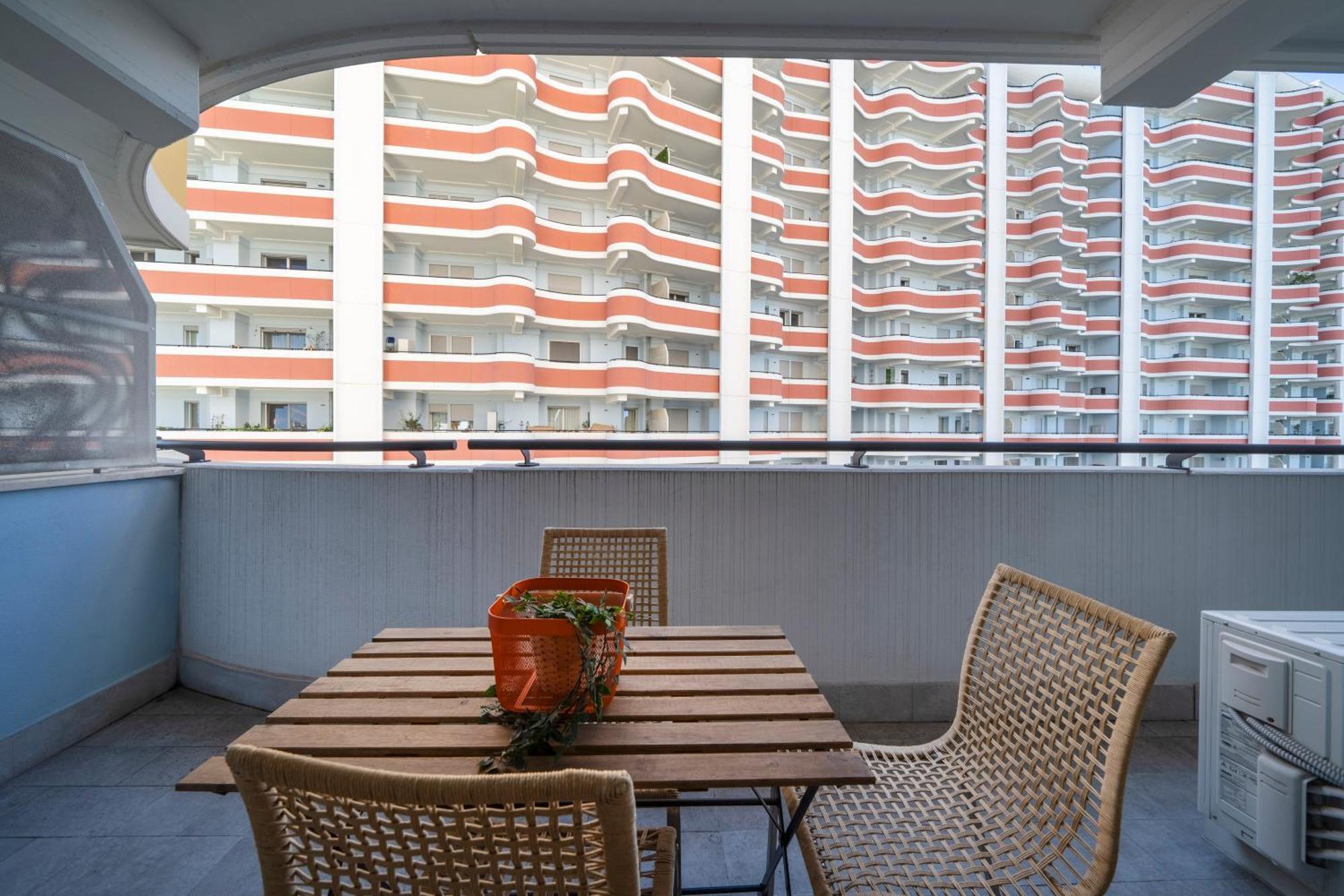 Orange - Bhome * Milaan