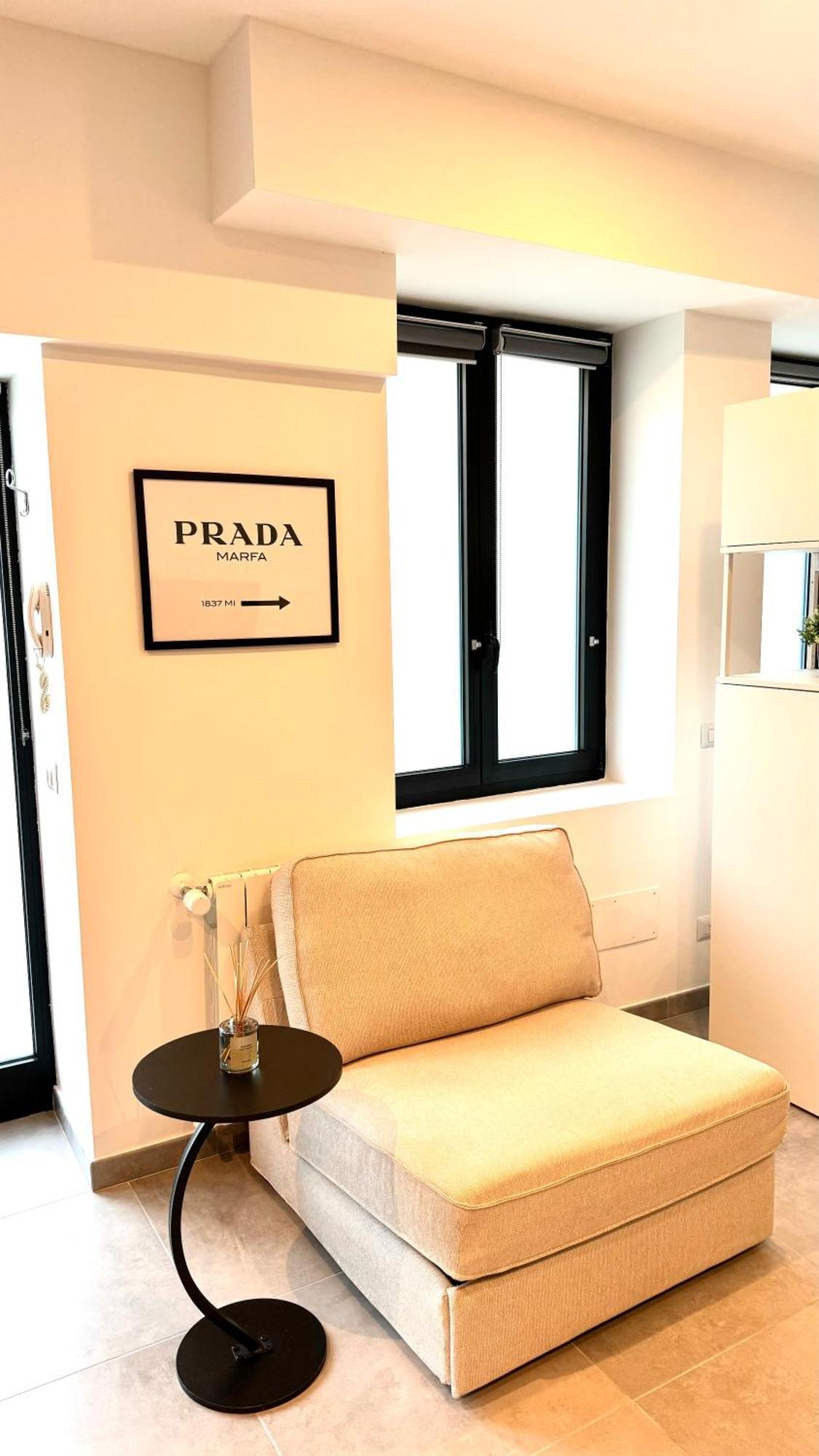 Business Apartment *