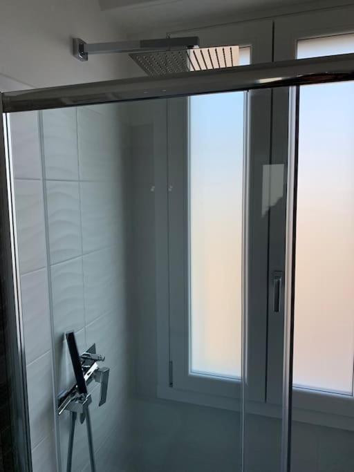Appartamento Trilocale Con Vista E Due Bagni Vicino Citylife