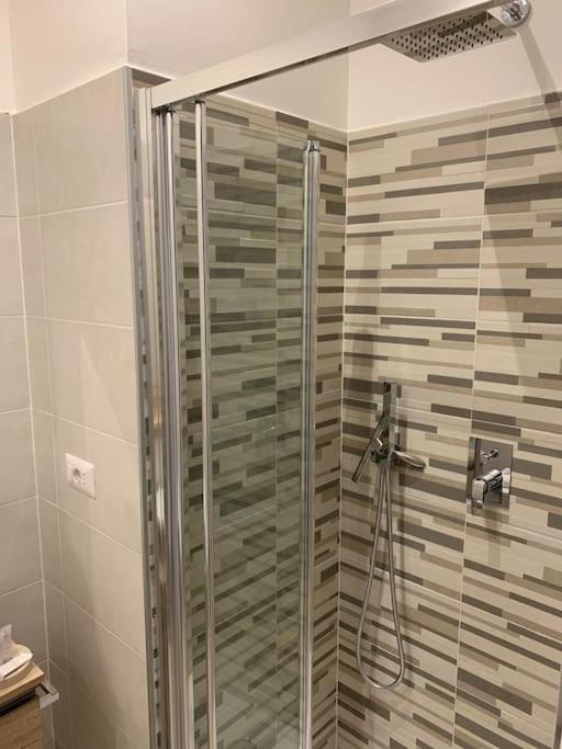 Trilocale Con Vista E Due Bagni Vicino Citylife Appartamento