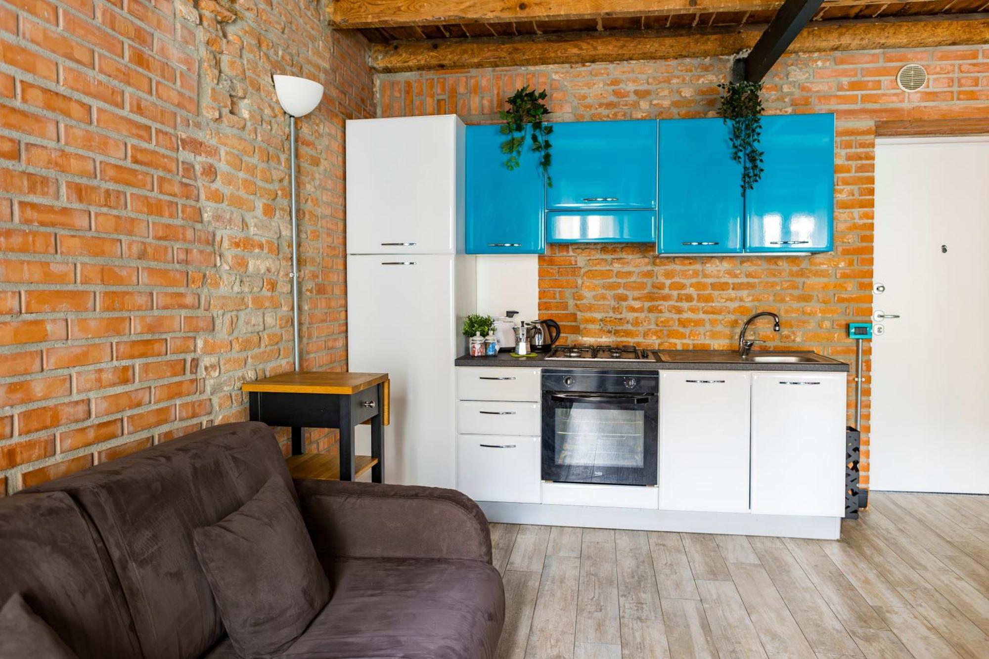 Canonica Brick