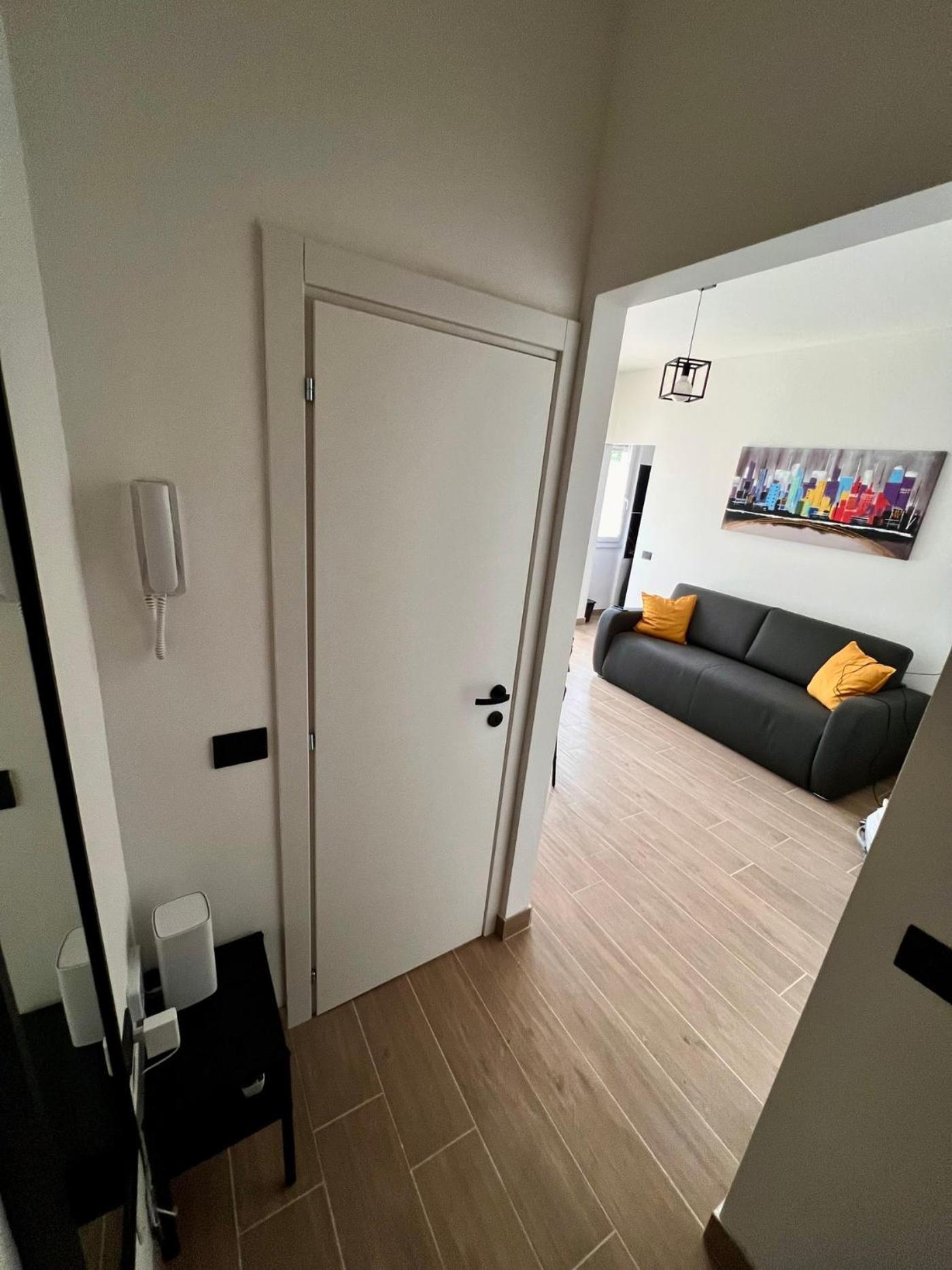 Leilighet Moderno Ed Elegante Loft Con Balcone *