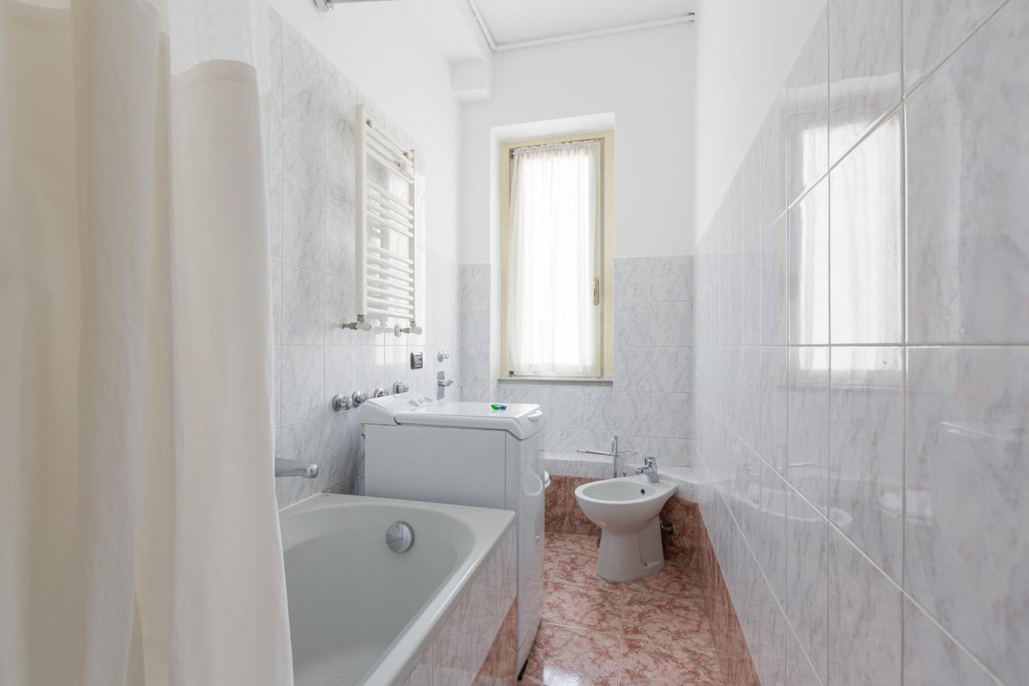Porta Romana Cozy With Balcony
