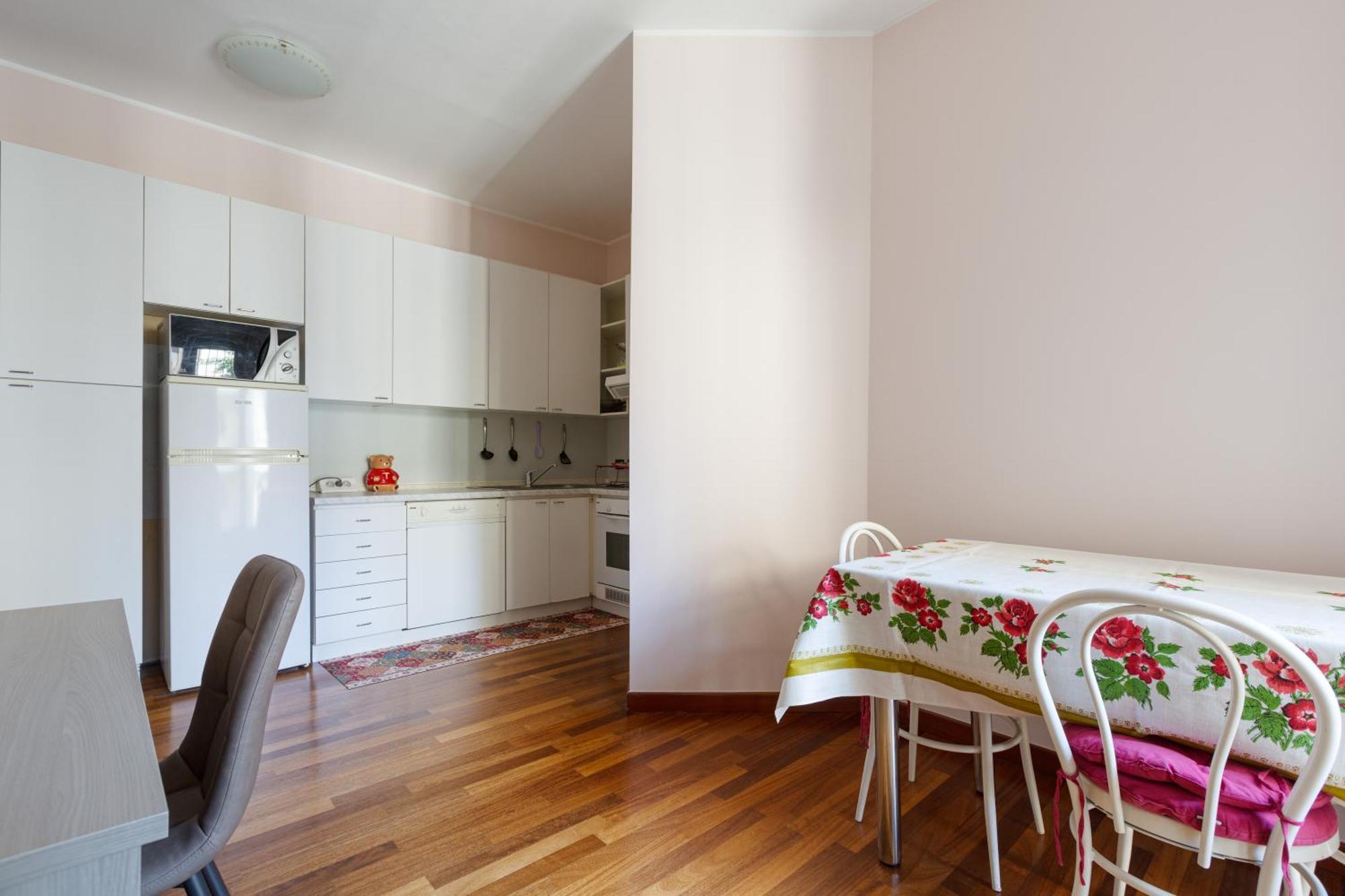 Apartment Porta Romana Cozy With Balcony Milan