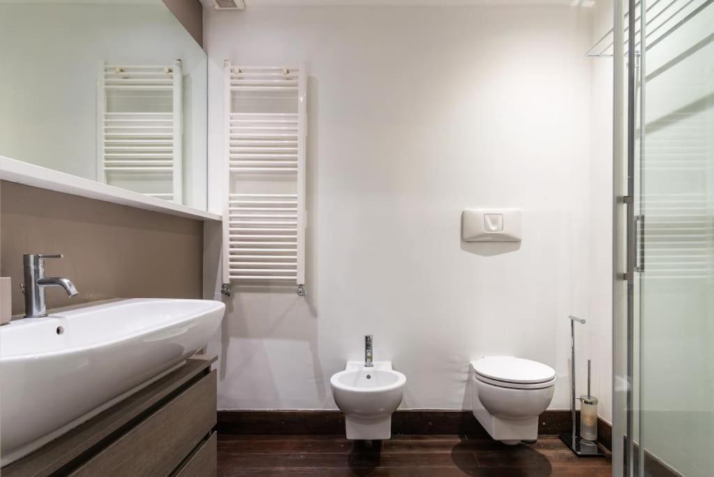 Apartment Umbria126 Loft In Zona Dateo Milan