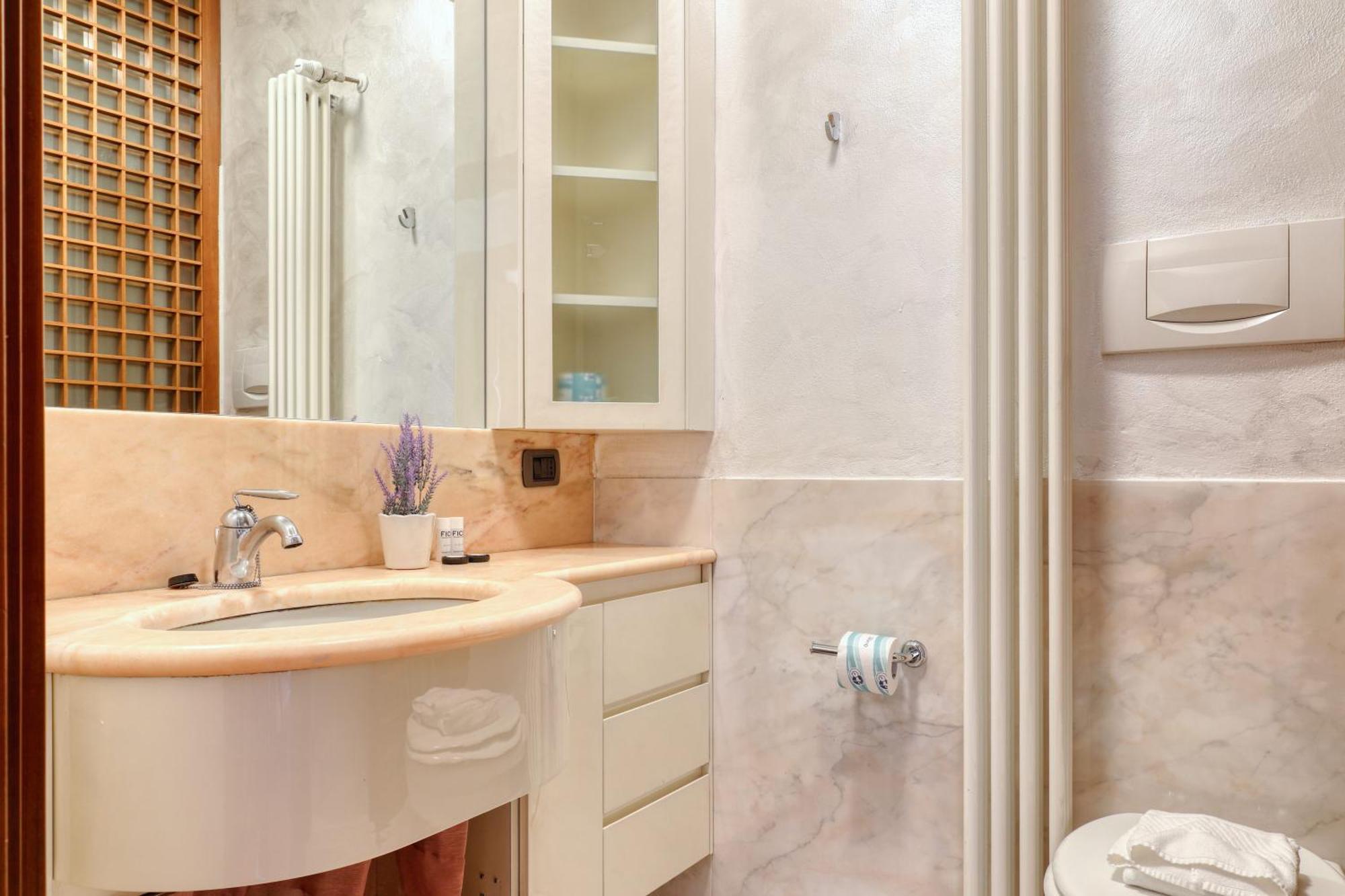 Joivy Delightful 2br Flat Near Navigli Appartamento Milano