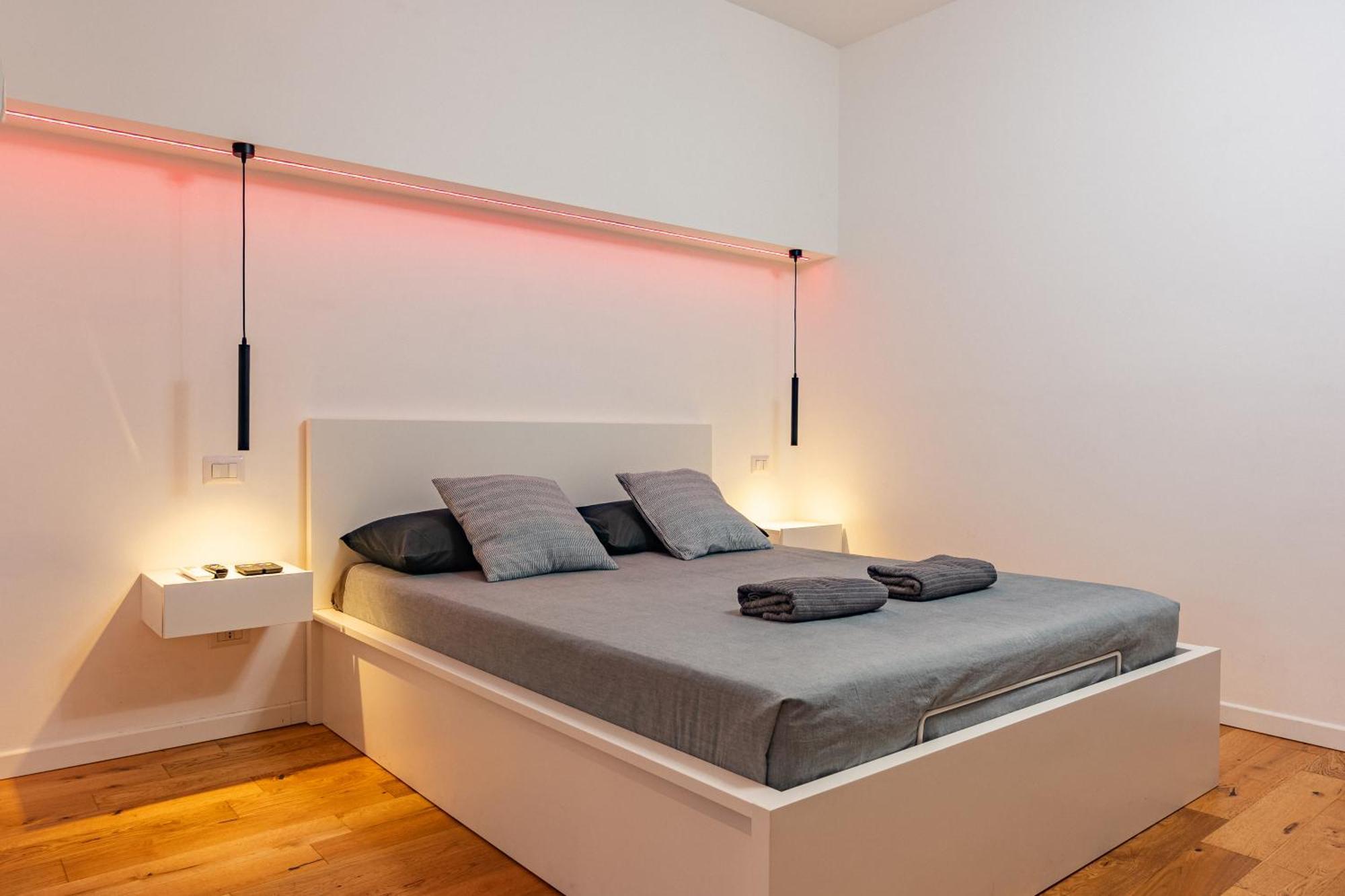 Exclusive Led House Garibaldi Fs *