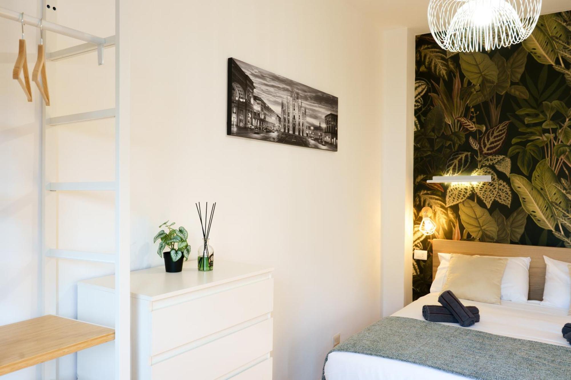 Apartment 2min Metro Rossa-20min San Siro-ac-parcheggi Milan