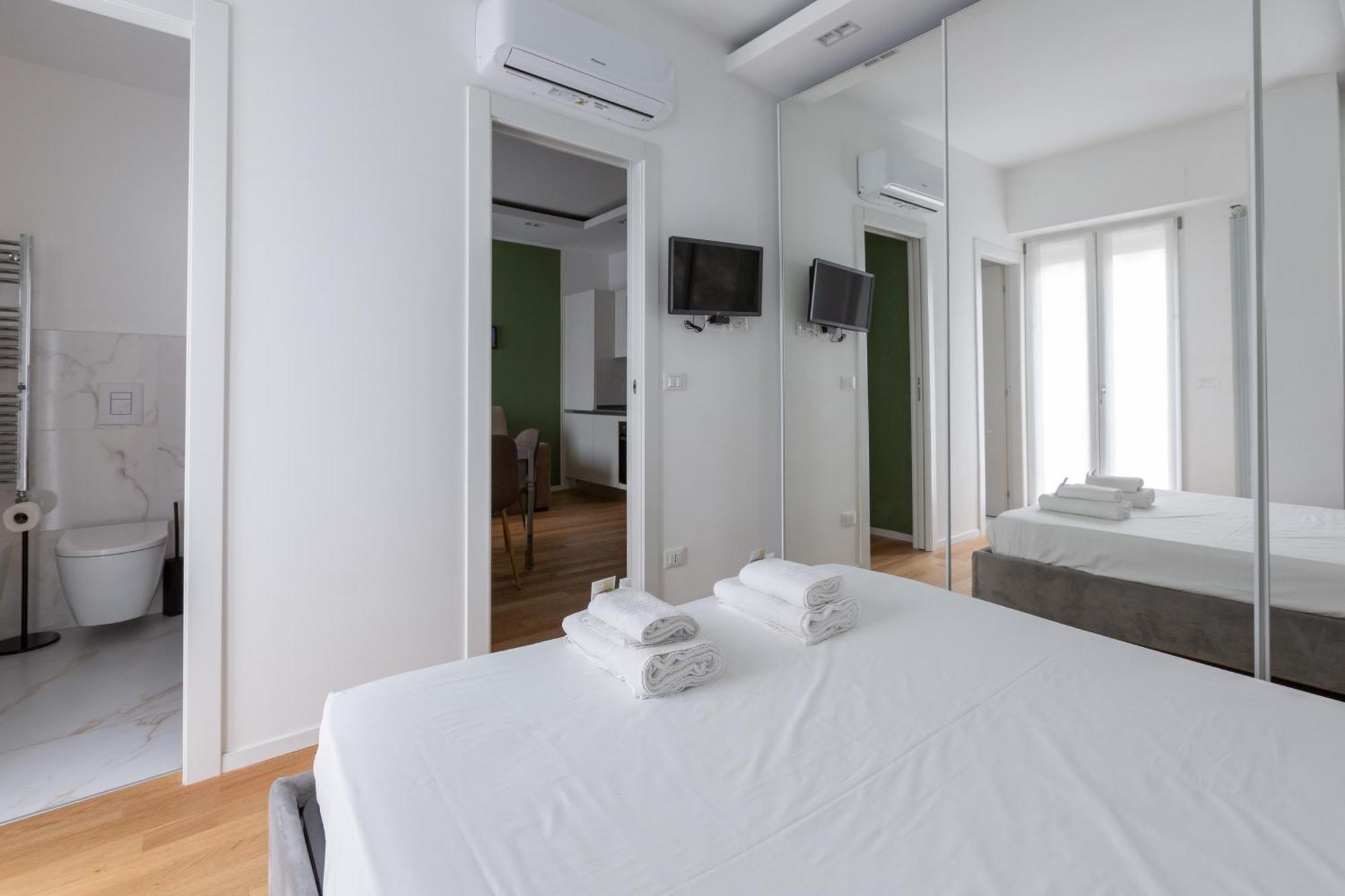 Apartment Corso Sempione Modern Flat *