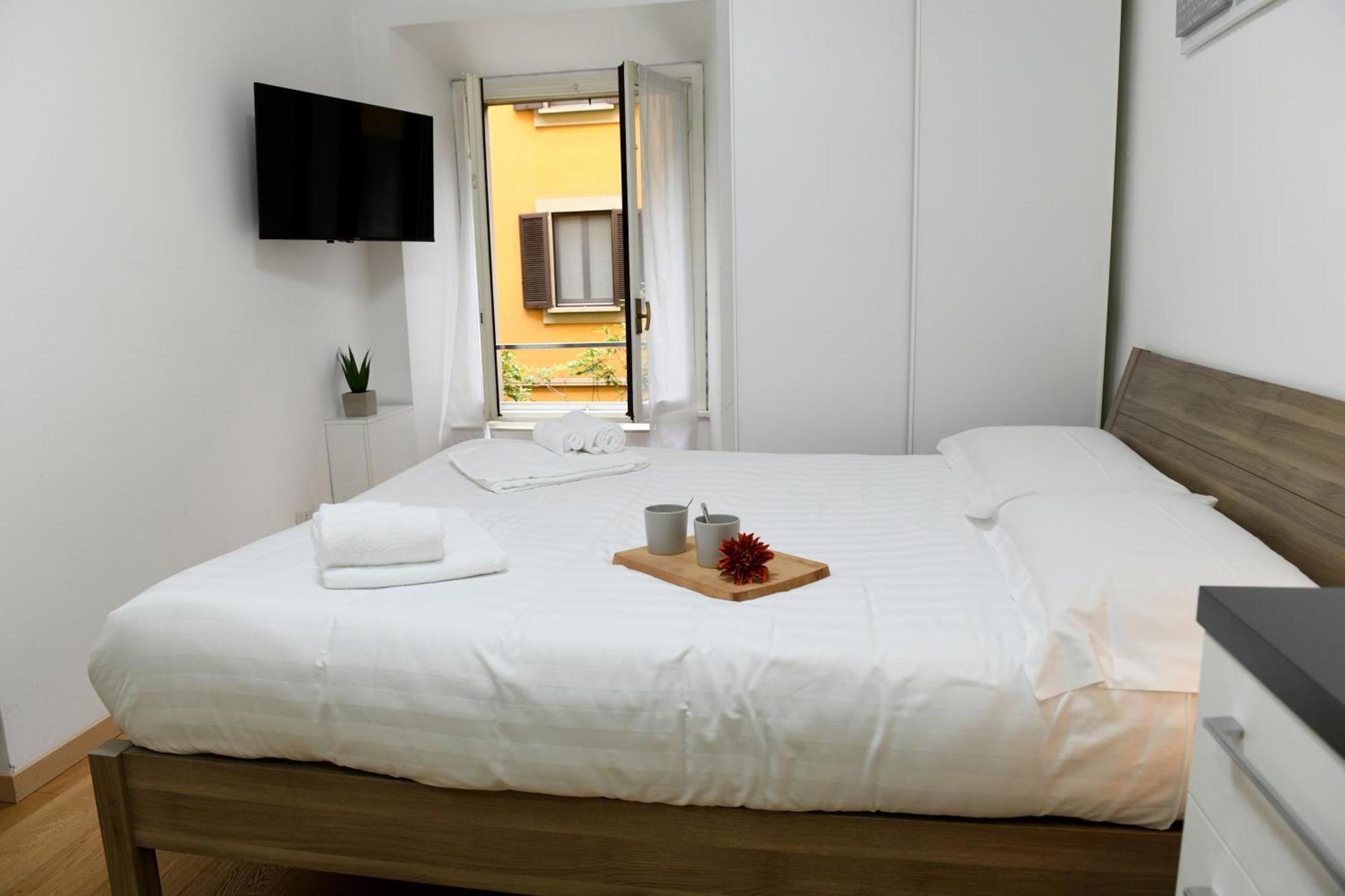 Nest For Two Three Min From Duomo Apartment