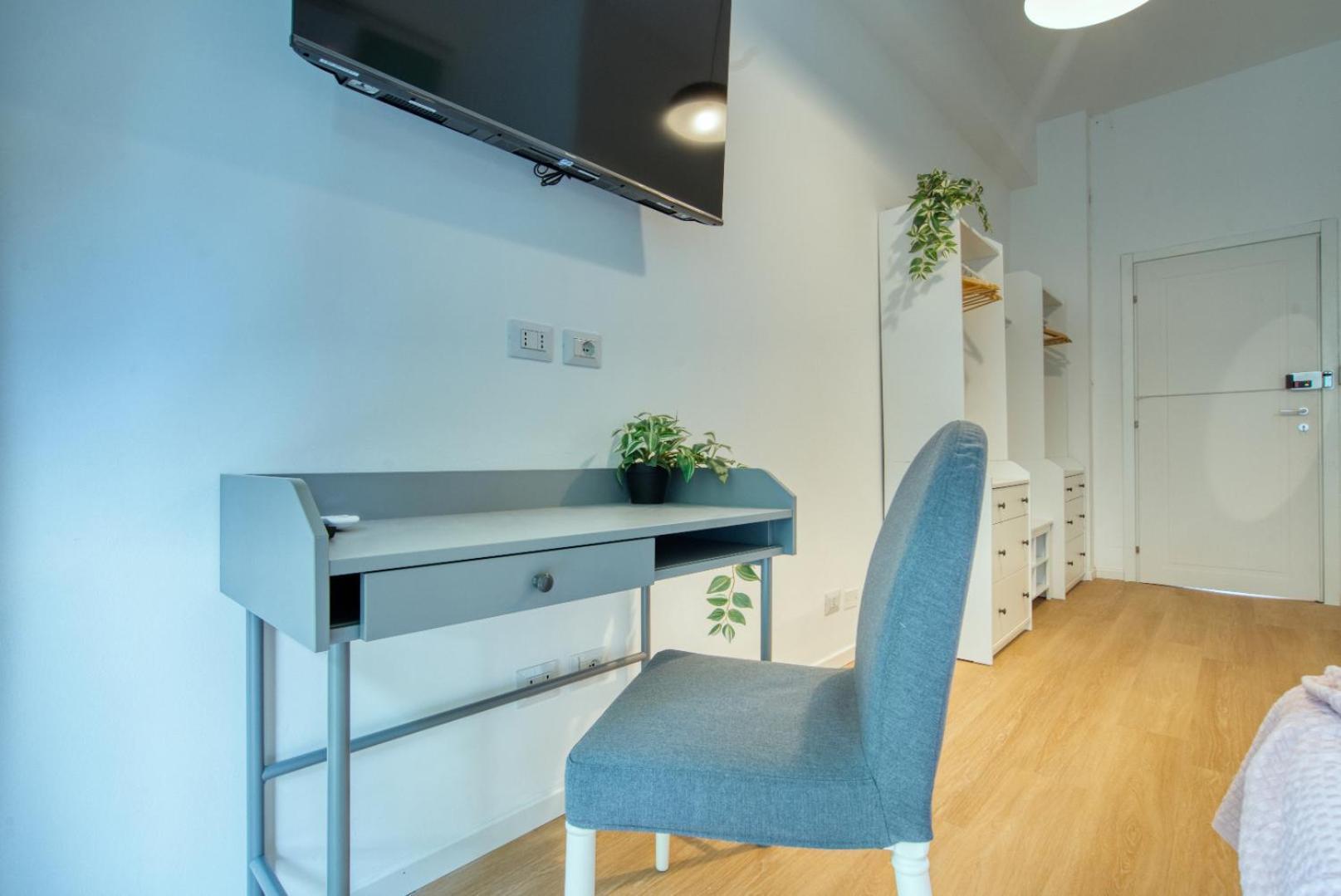 Italianflat - Elegant With Balcony In Navigli Gjestgiverier *
