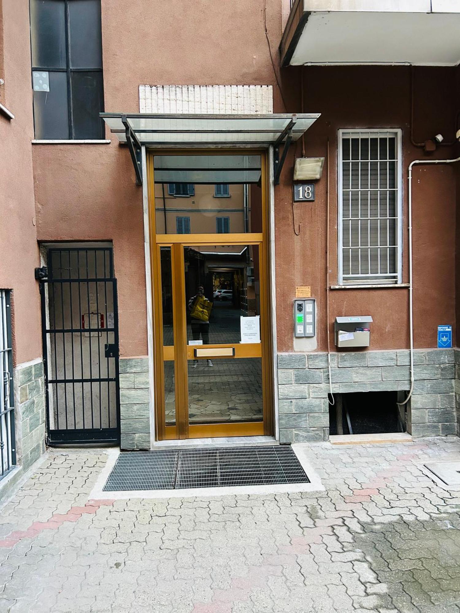 Chiara 18 - M4 Metro Blu Apartment