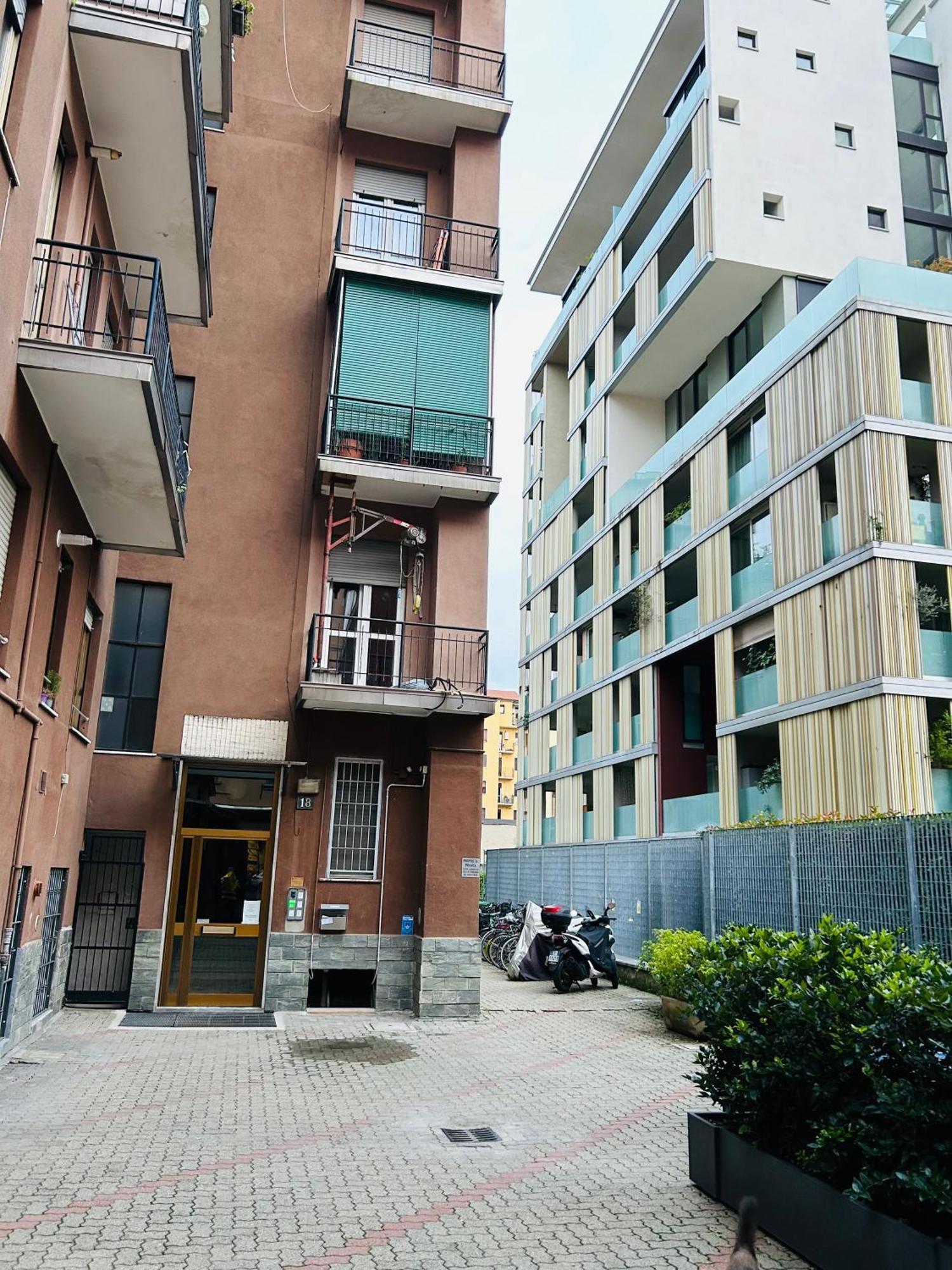 Chiara 18 - M4 Metro Blu Apartment *