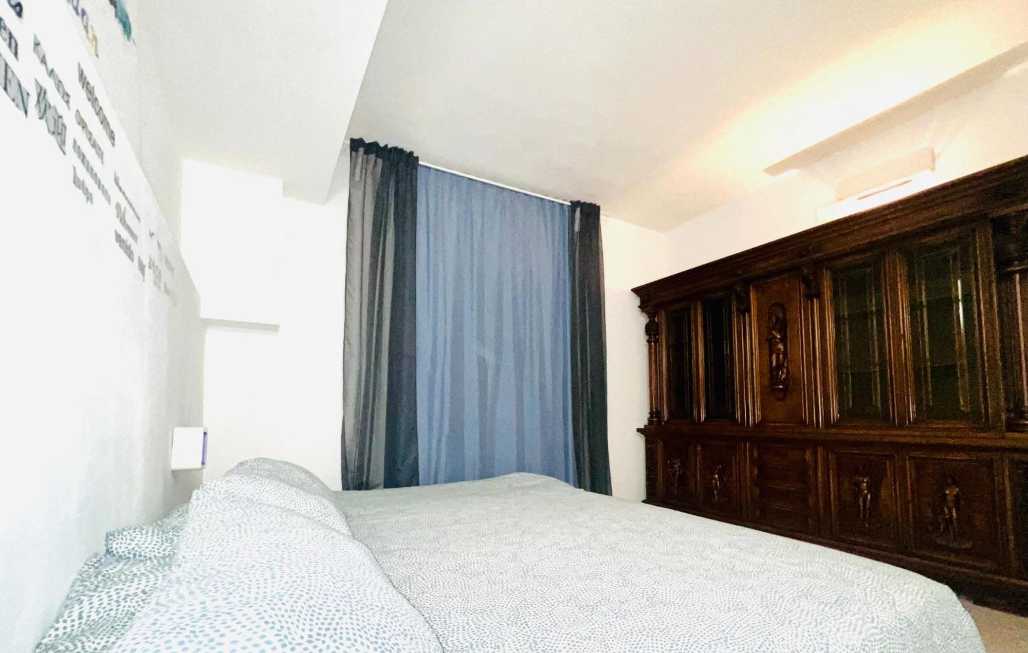 Appartamento Flats With Parking In City Close To The Red Metro *