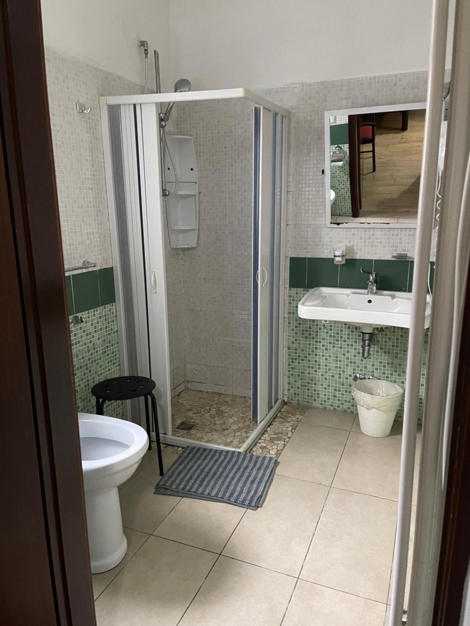Hotel Bissi *