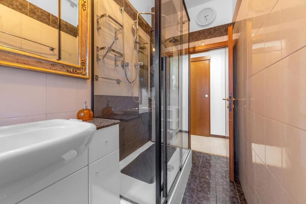 - Duomo - San Siro- Free Parking Apartment *