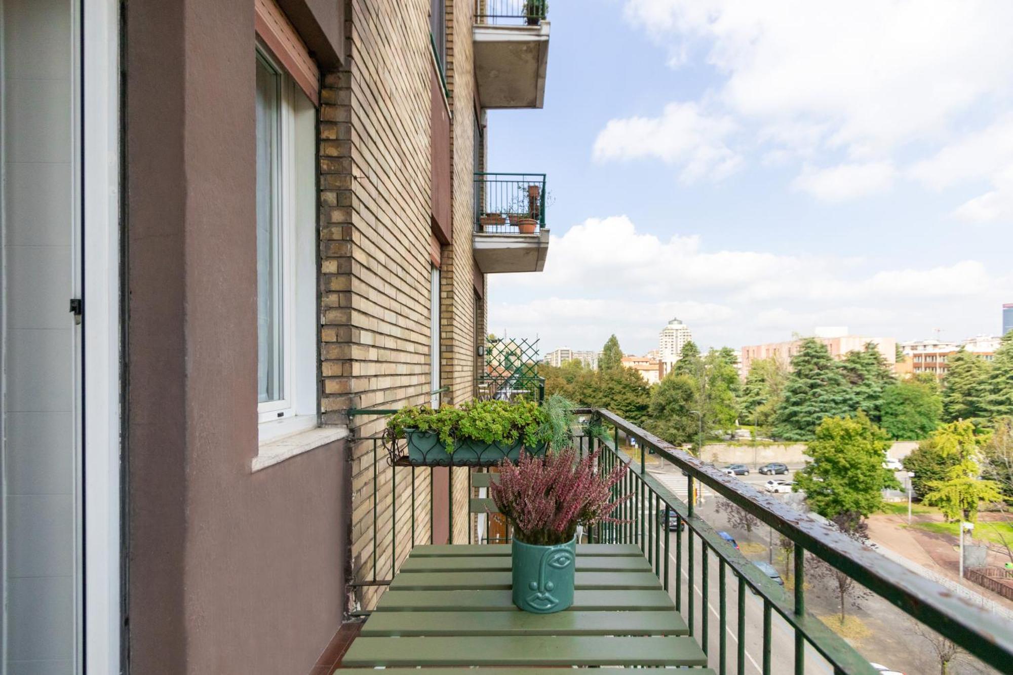 Modern With Balcony And Park View Lejlighed *