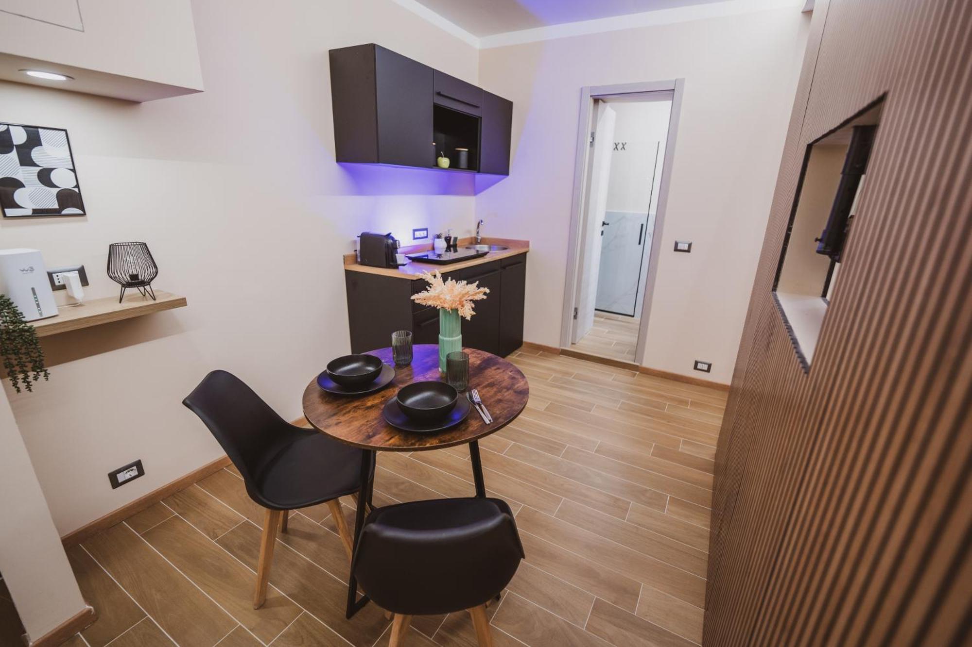 Nuova Luxury Ii * Milan