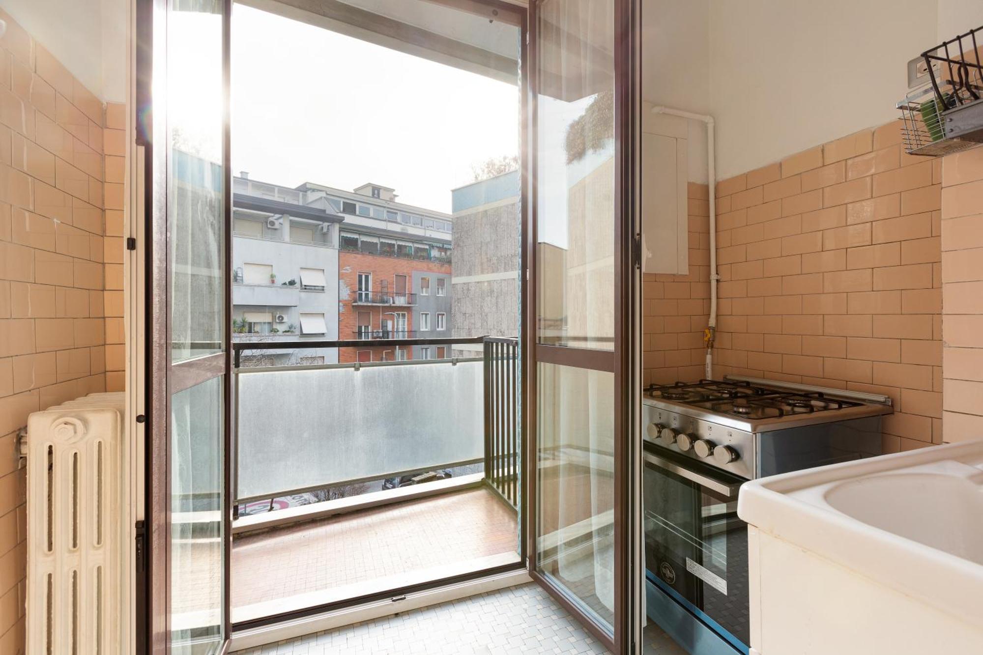 Stazione - Bilocale Con Cucina Separata * Milano