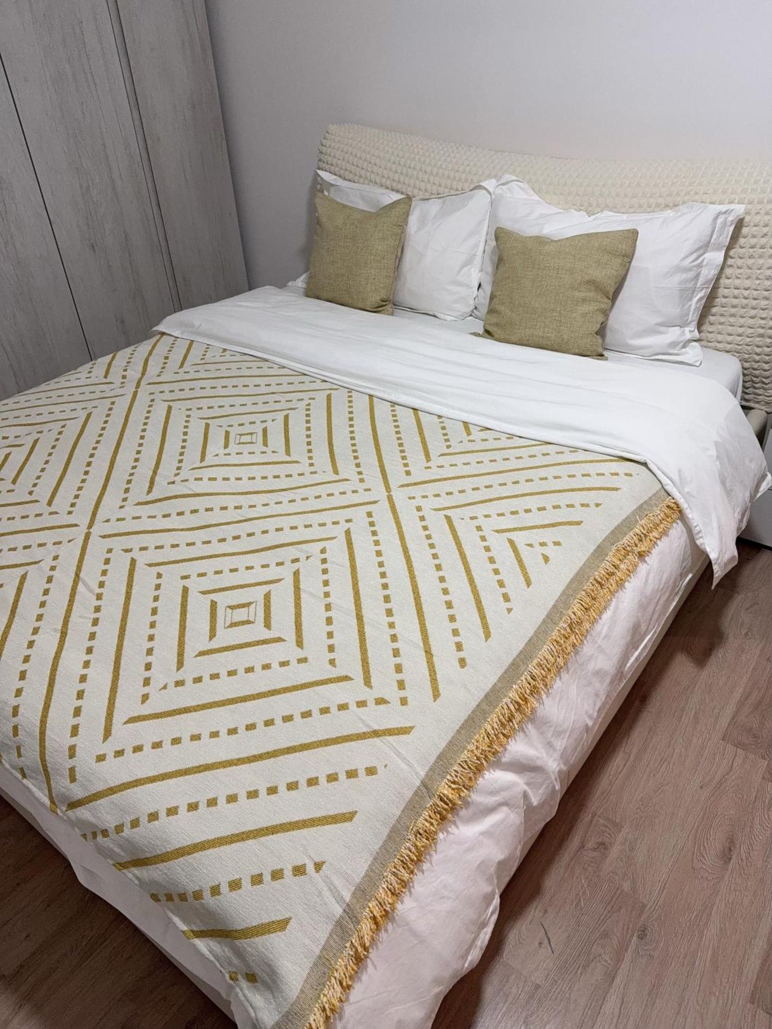 Spacious 3br Flat Bignami Apartment Mailand