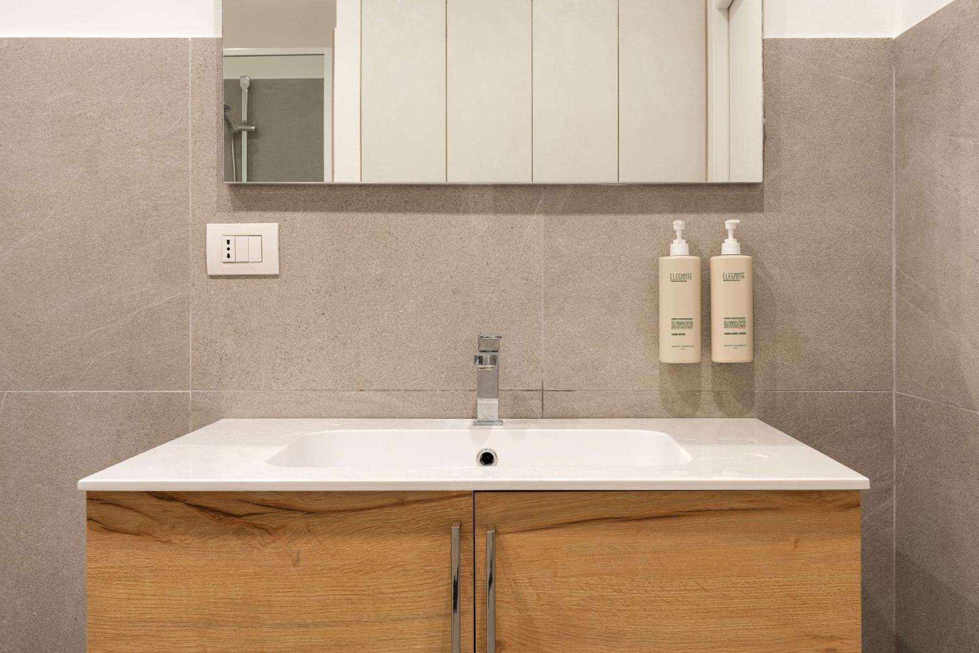 Santa Tecla Living Parini 9 Appartement