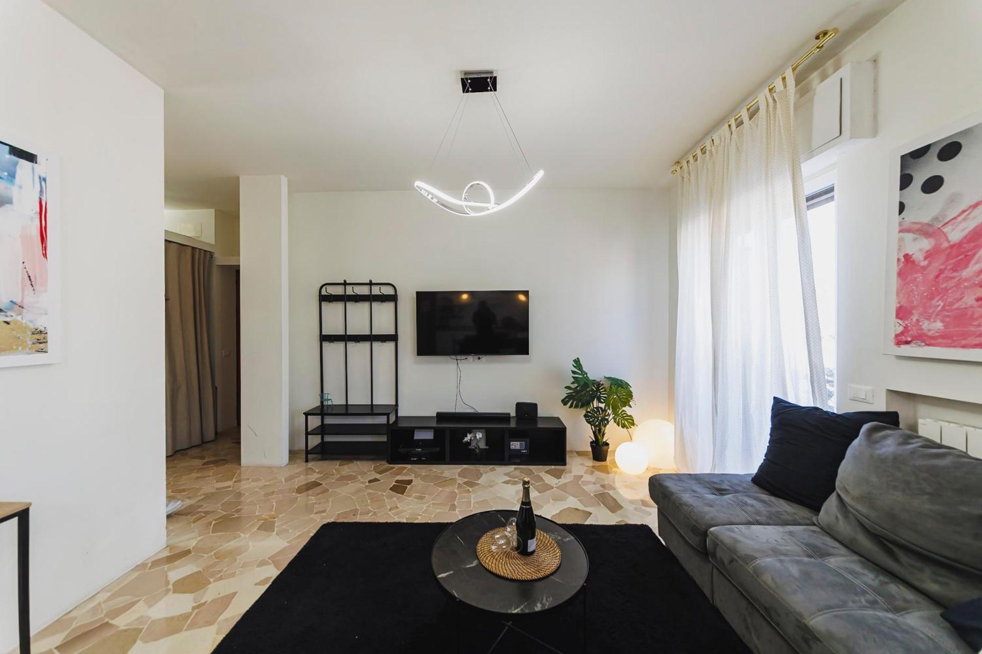 Apartment Luminoso In Porta Venezia Mailand