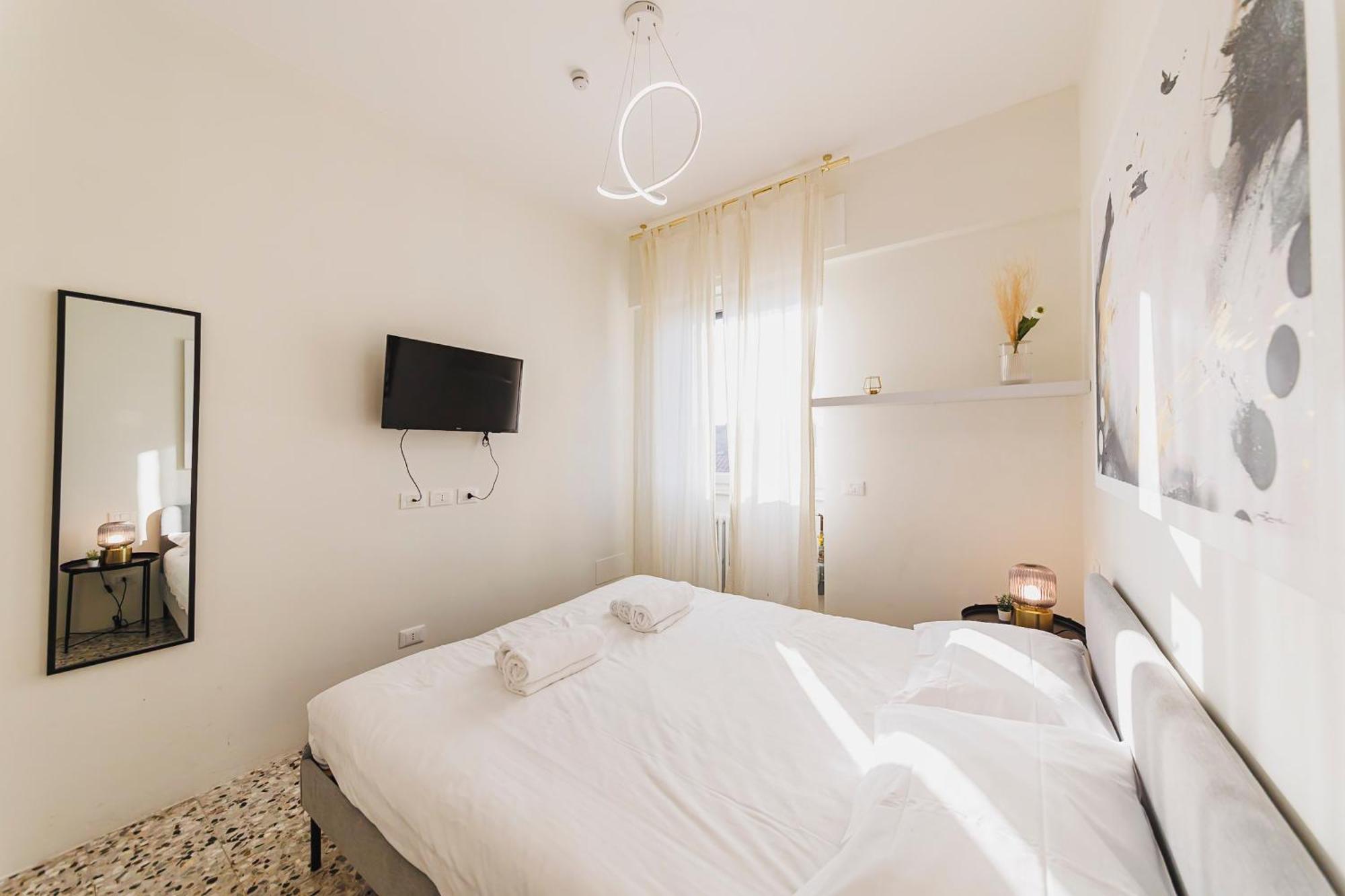 Luminoso In Porta Venezia Apartment *