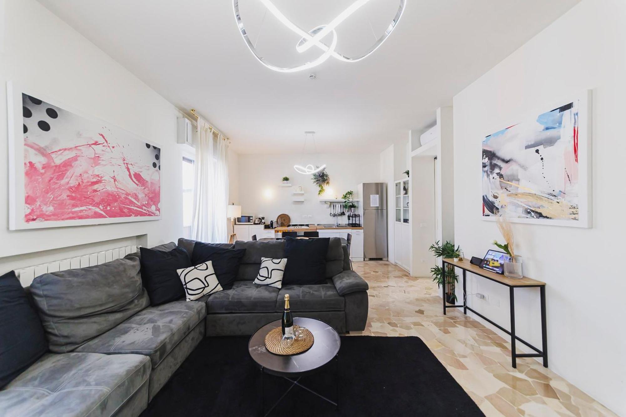 Apartment Luminoso In Porta Venezia Mailand