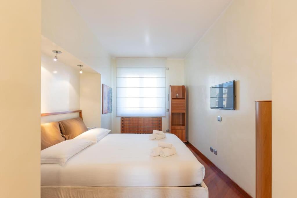 Wonderful 2bedroom Flat Solari 7th F - Mirable Pm Appartamento Milano