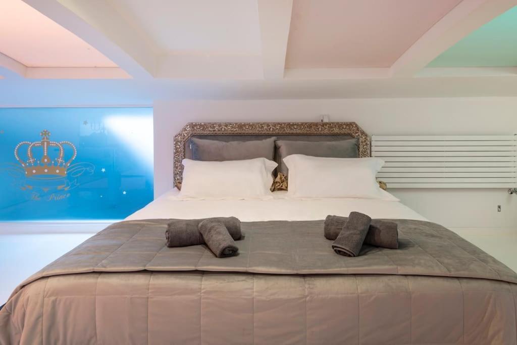 Apartment Piscina Interna Privata E A Mailand