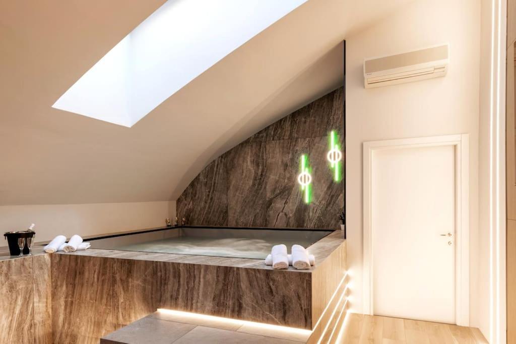 Piscina Interna Privata E A Mailand