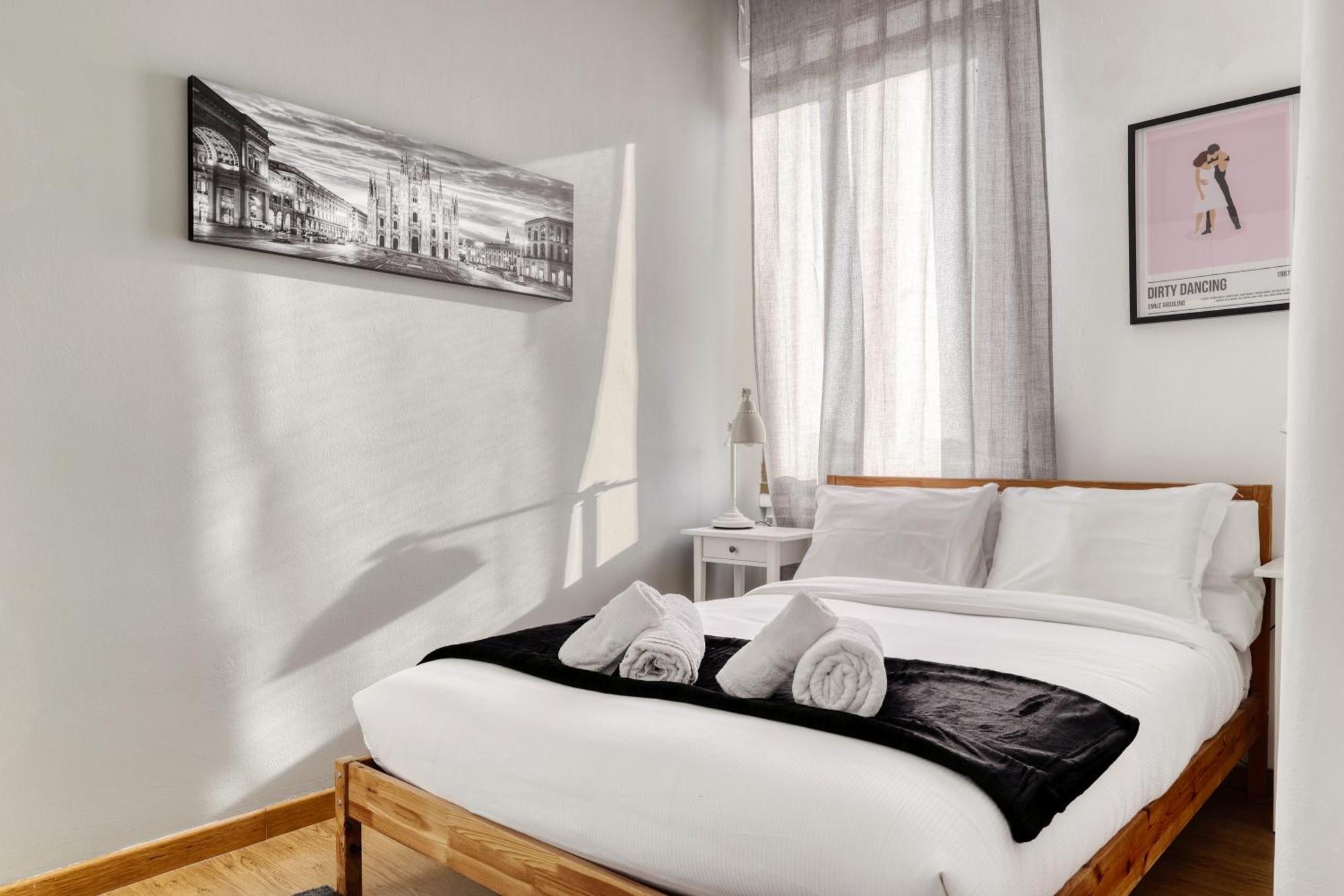 View, Elegant In Milan's Rooftops *