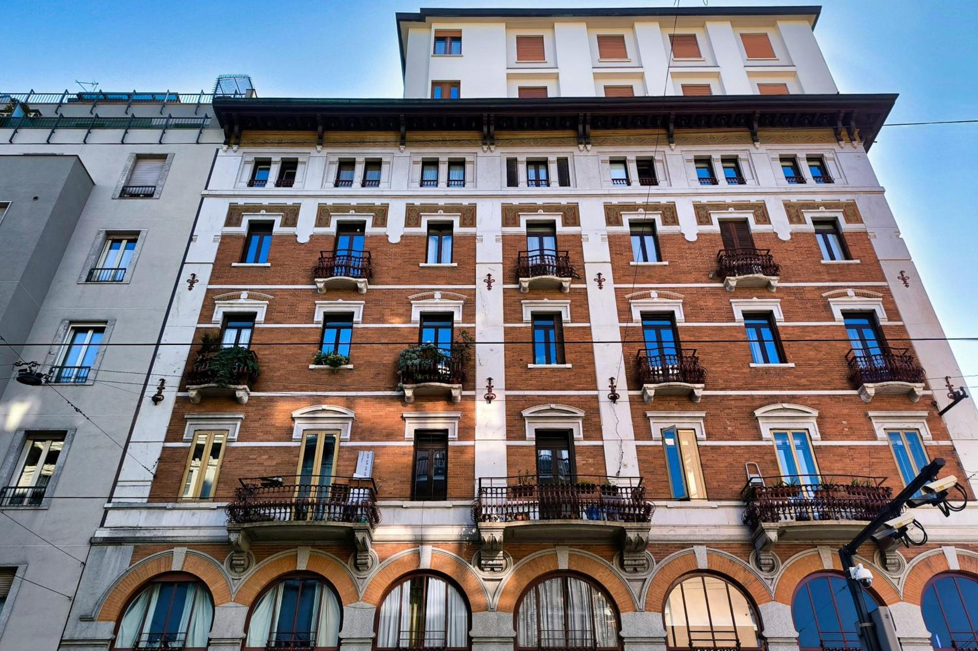Appartamento View, Elegant In Milan's Rooftops *