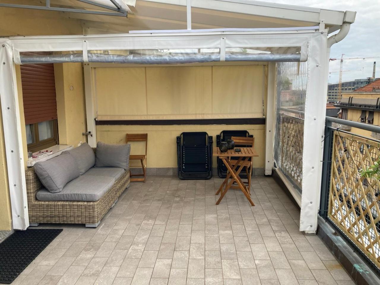 Monolocale Con Ampio Terrazzo Appartamento