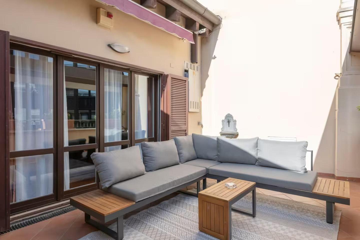 Apartment 4 Bedroom With Terrace - Duomo View Mailand