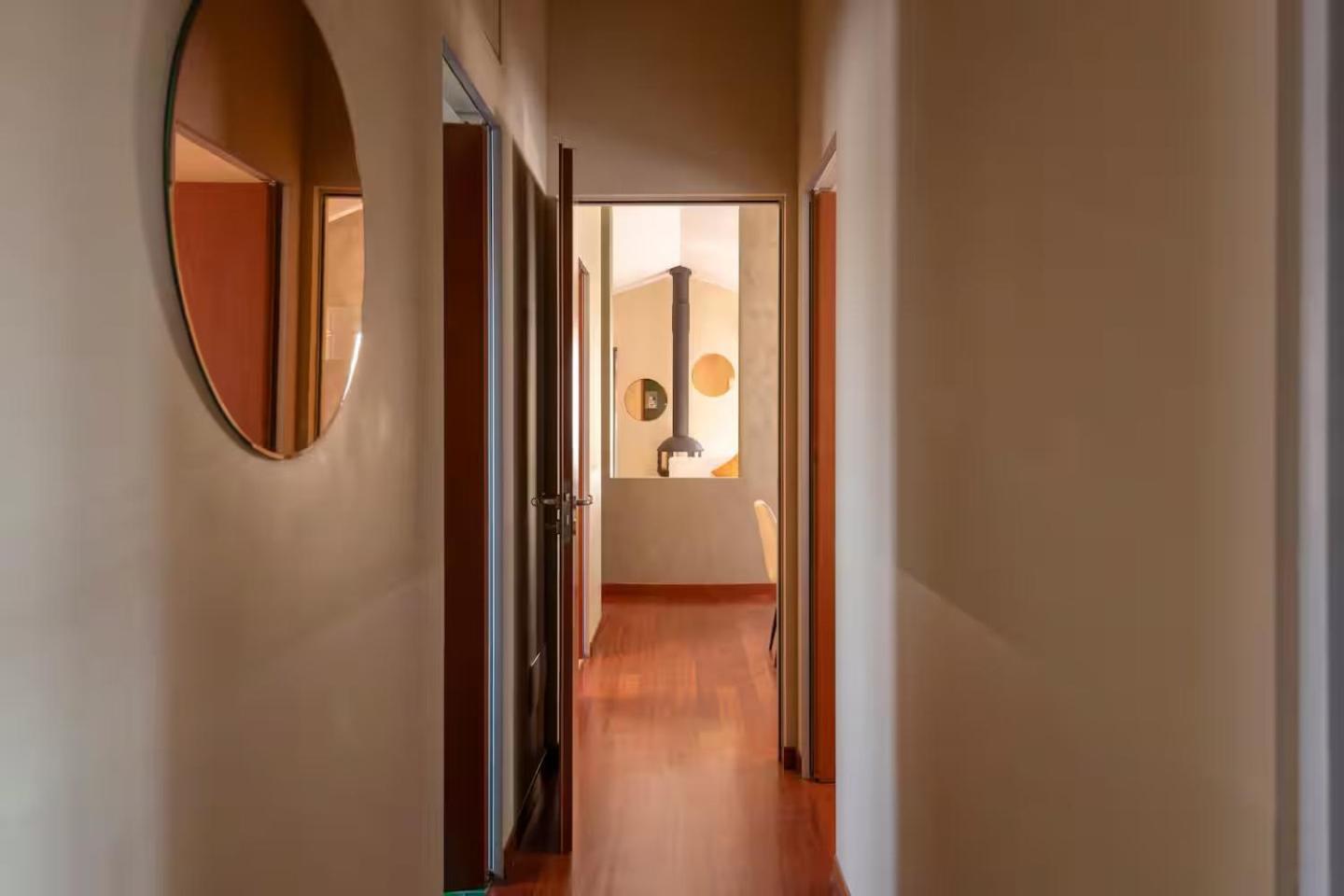 4 Bedroom With Terrace - Duomo View Apartment Mailand