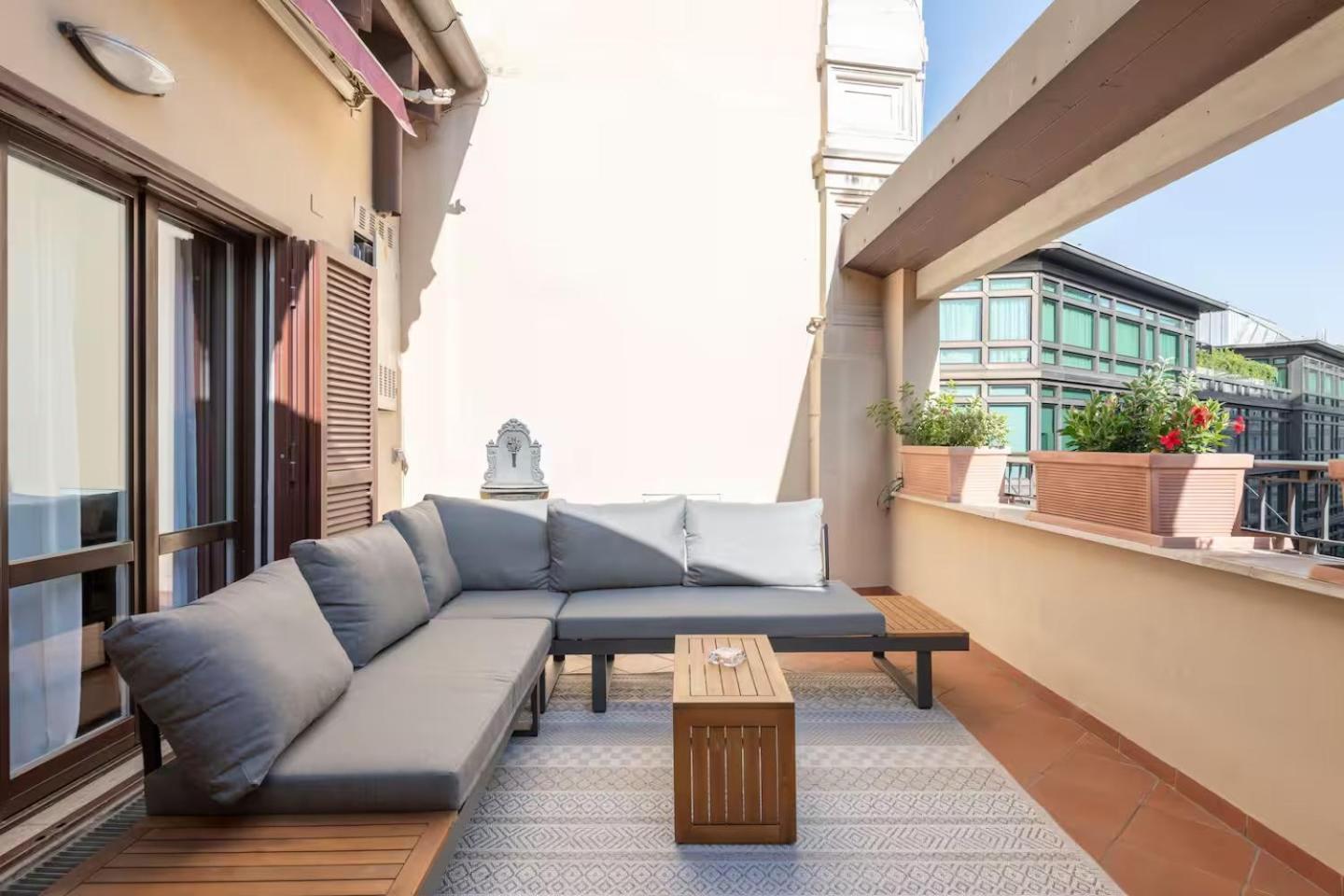 Apartment 4 Bedroom With Terrace - Duomo View Mailand