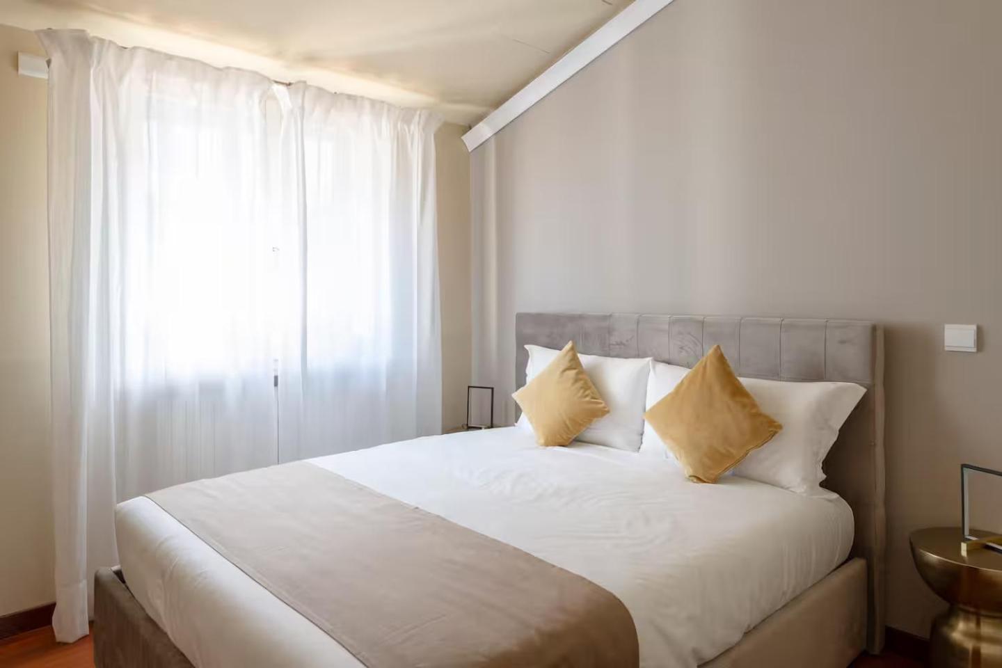 4 Bedroom With Terrace - Duomo View Mailand