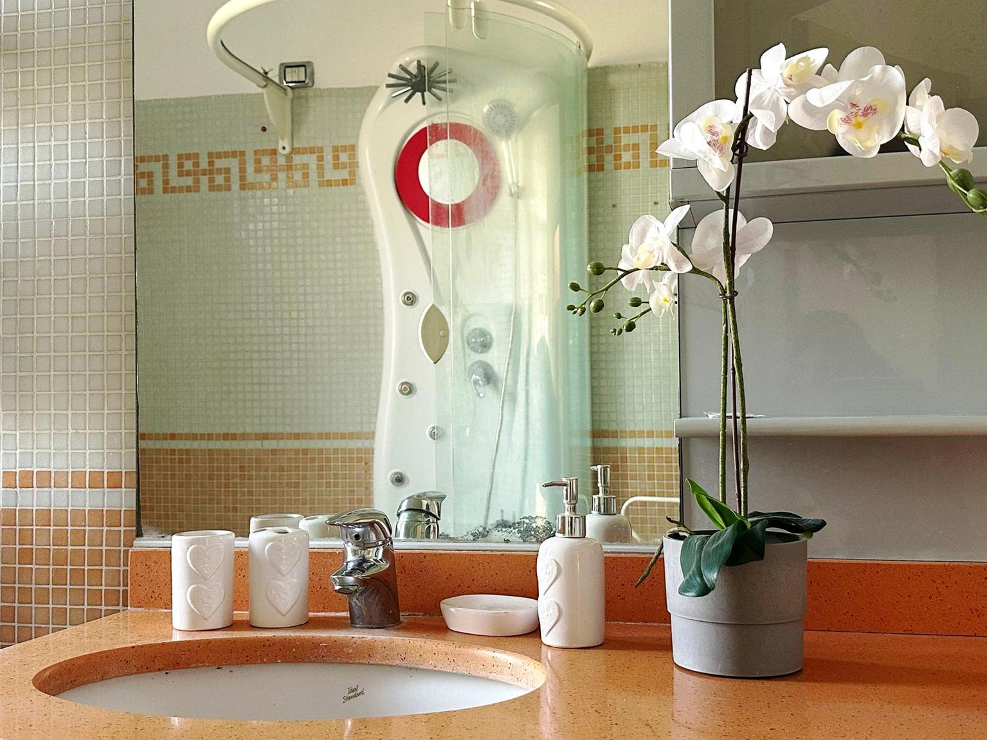 Appartamento Red House - Beautiful - Metro M1 *