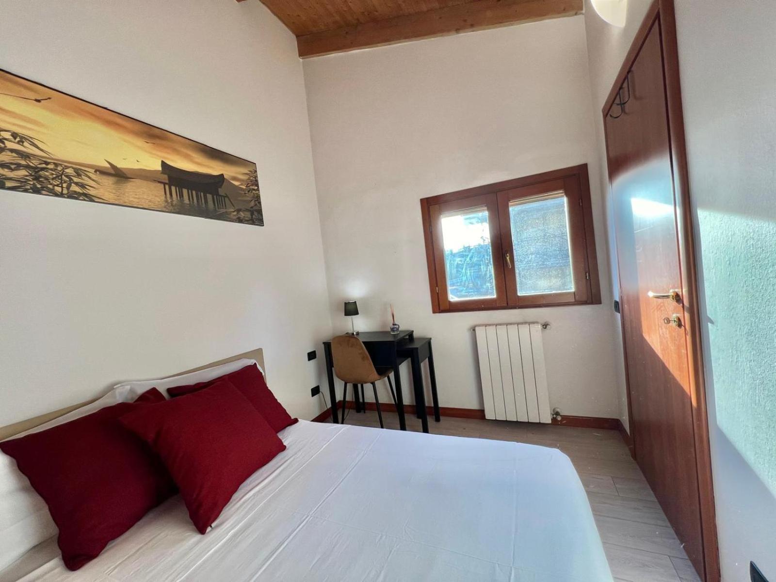 Apartment Moderno Con Design Caldo E Accogliente, Con Parcheggio Gratuito E Balcone Privato, Vicino A Fiere, Eventi E Concerti