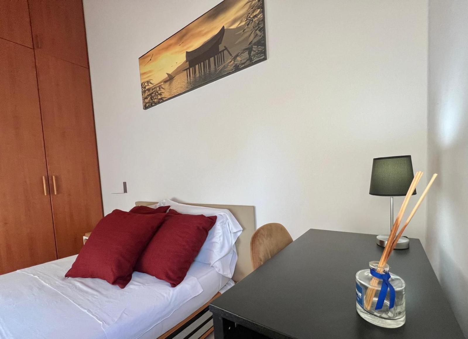 Apartment Moderno Con Design Caldo E Accogliente, Con Parcheggio Gratuito E Balcone Privato, Vicino A Fiere, Eventi E Concerti Milan