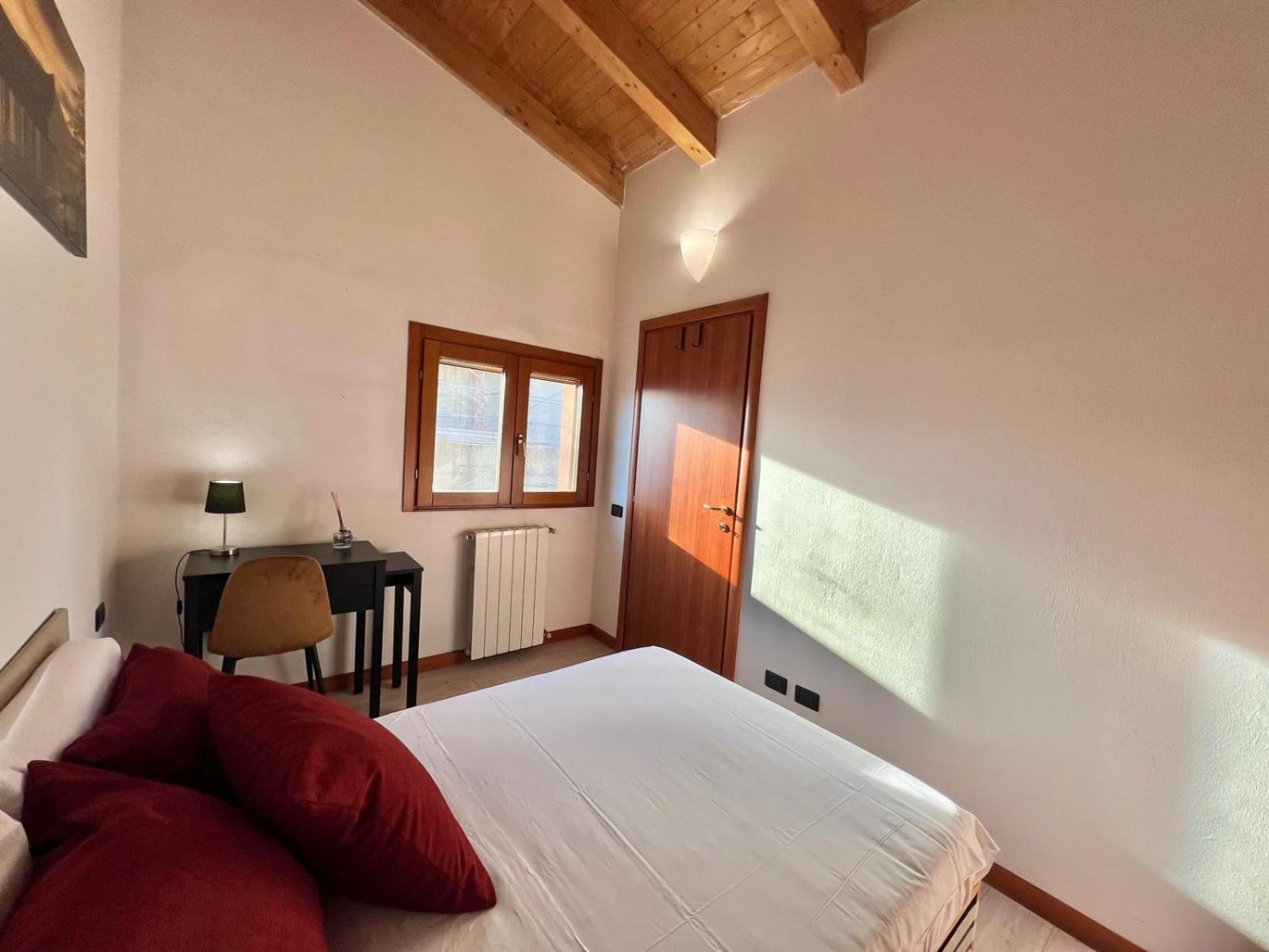 Apartment Moderno Con Design Caldo E Accogliente, Con Parcheggio Gratuito E Balcone Privato, Vicino A Fiere, Eventi E Concerti