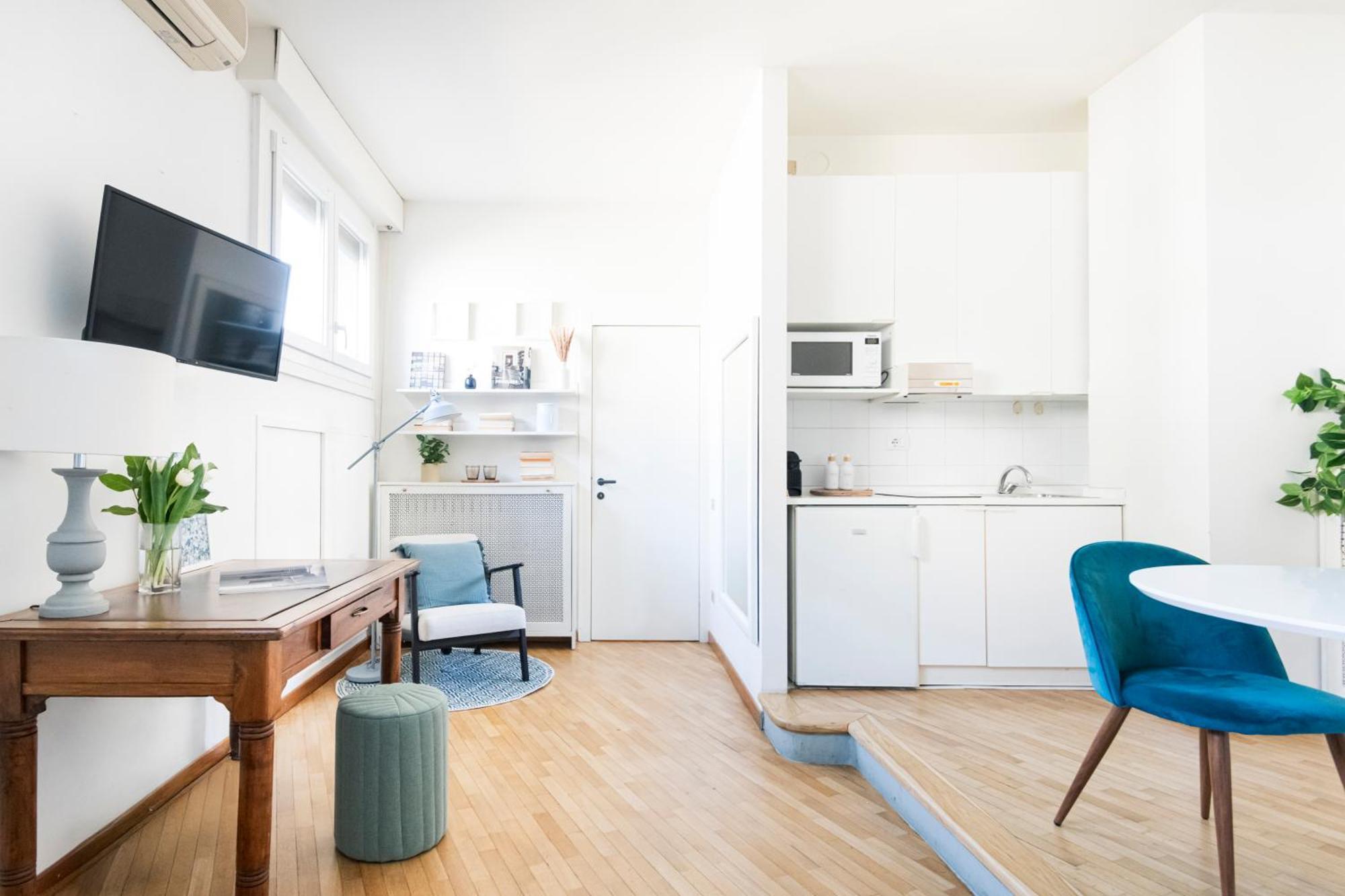 Amazing In San Babila Apartment Mailand