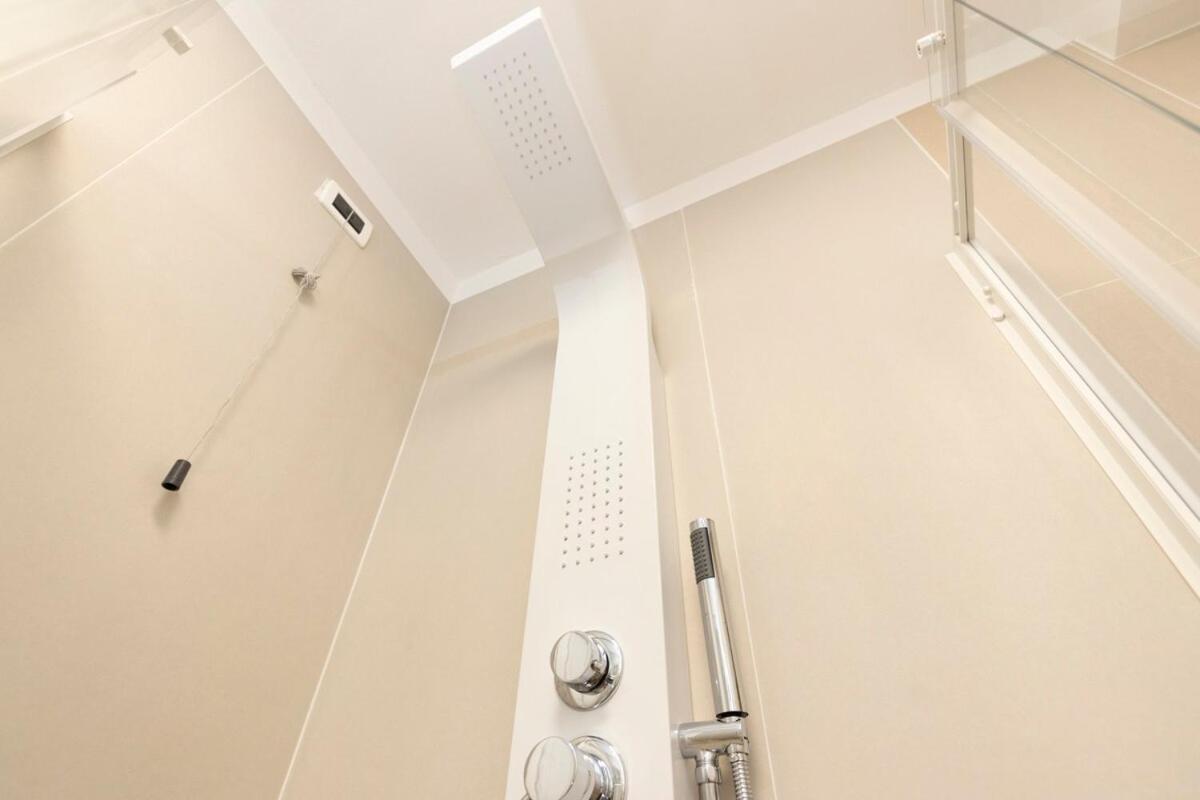 Apartment Sunny Retreat Near Metro, 12 Min To Duomo Mailand